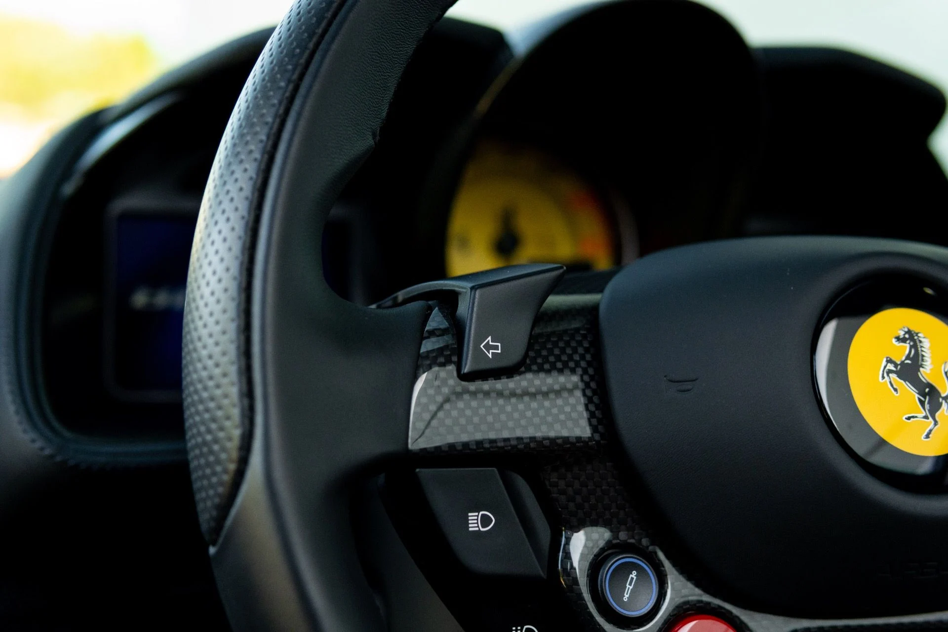 mph032_1732147563_Used_2023_Ferrari_812_GTS_1767886631_ba31e0a3c0