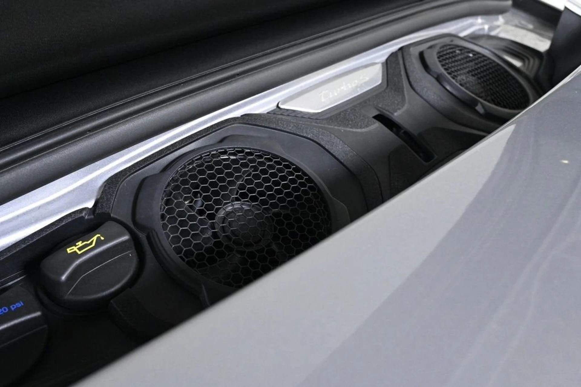 mph032_173434719_b8f880b00c134602ae42930155681e05_502ea37617