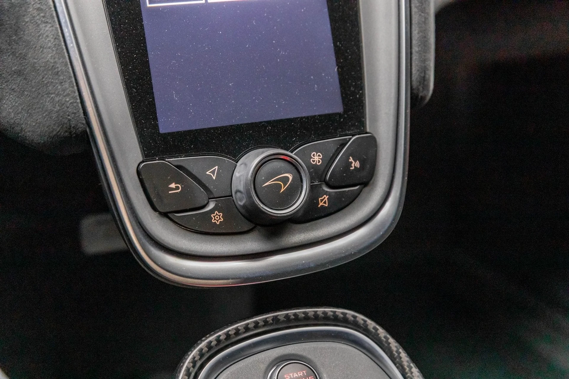 mph032_173721399_33_8c0848b34a