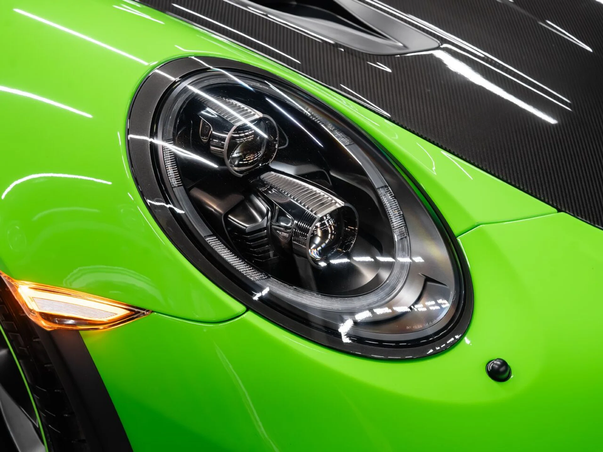 mph032_1740229617_porsche_911_2019_faa9b6f783