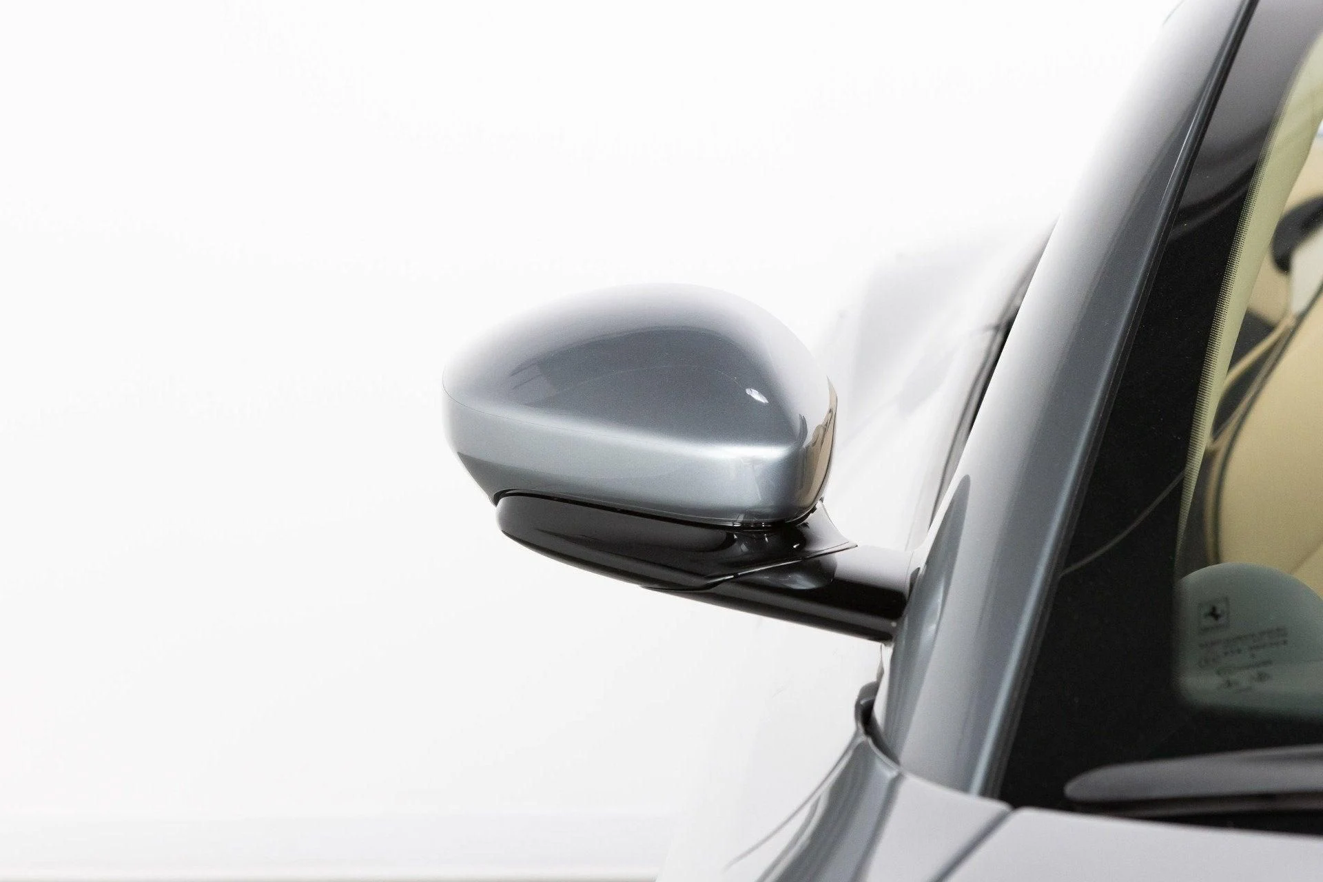 mph032_1746230628_Used_2019_Ferrari_Portofino_1792504064_ad8535ca4e