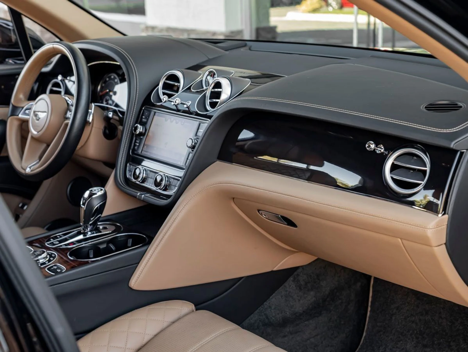 mph032_1755612737_33_6465eeba86