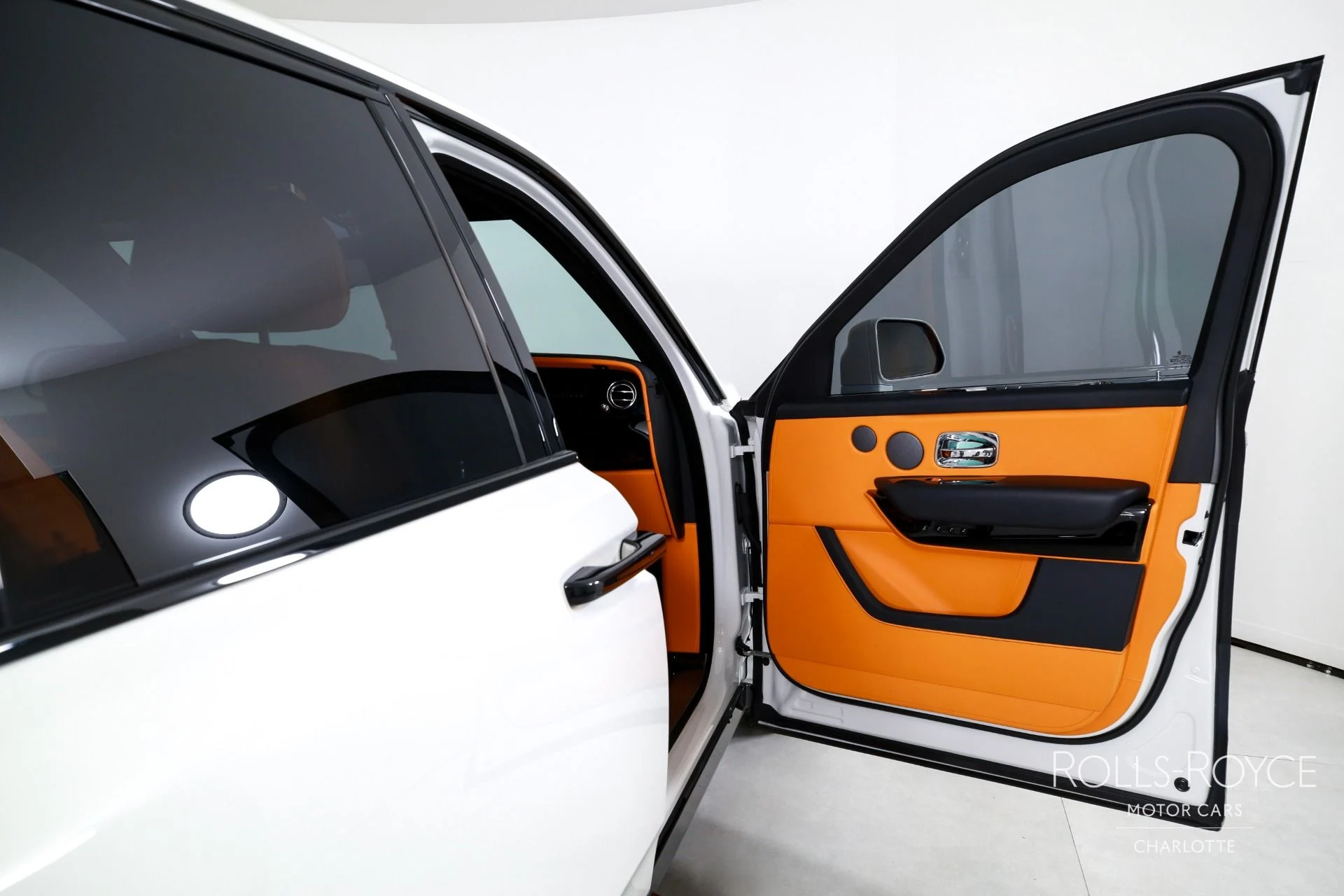 mph032_1759796230_Used_2025_Rolls_Royce_Cullinan_1765396756_a5959c427f