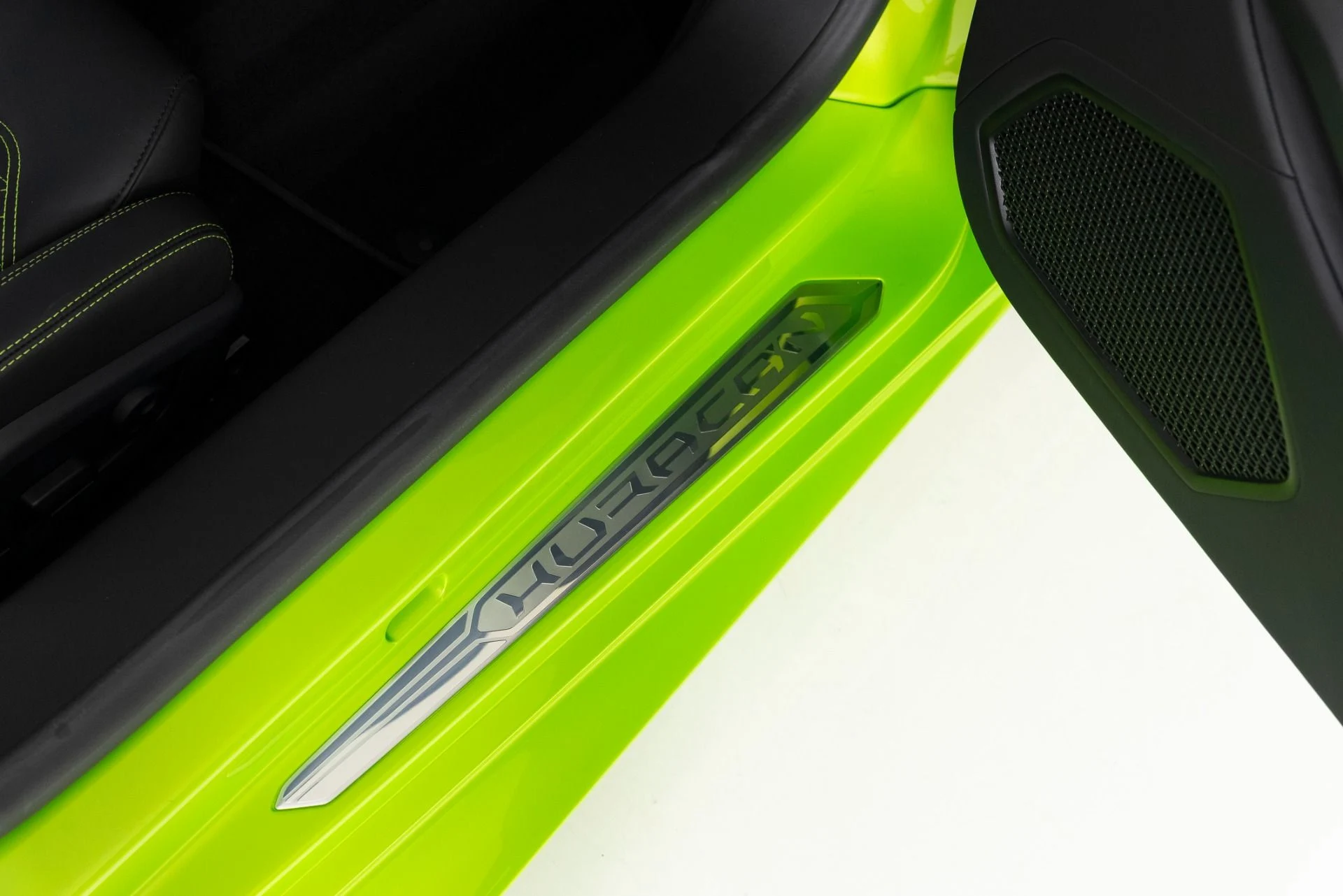 mph032_1769449537_Used_2018_Lamborghini_Huracan_LP_610_4_1747788166_efe788fca3