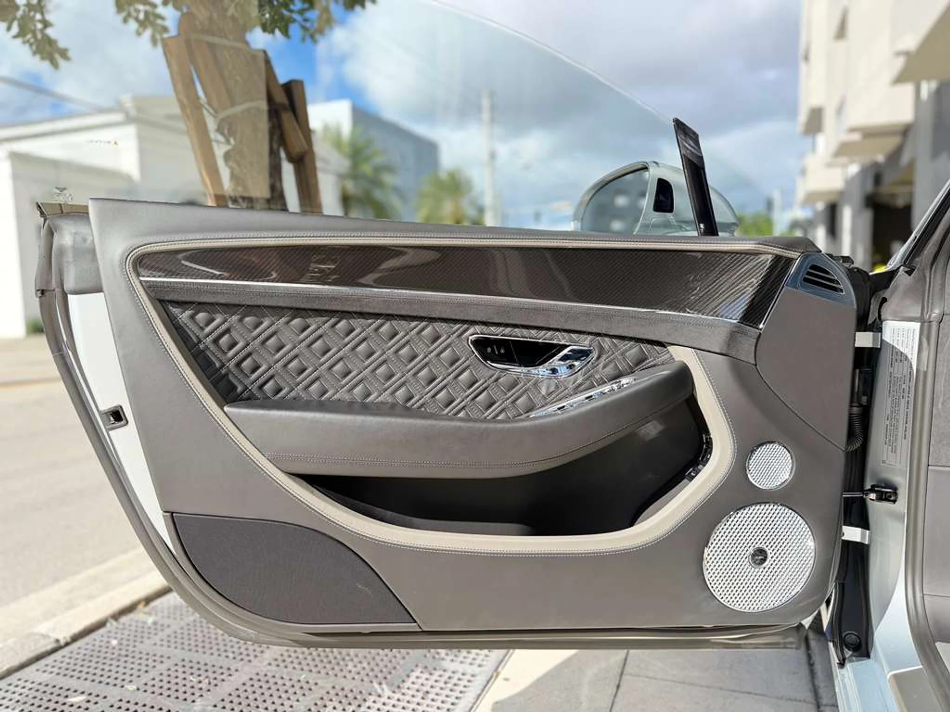 mph032_1773150953_Whats_App_Image_2025_12_17_at_5_40_20_PM_1_db1523337c