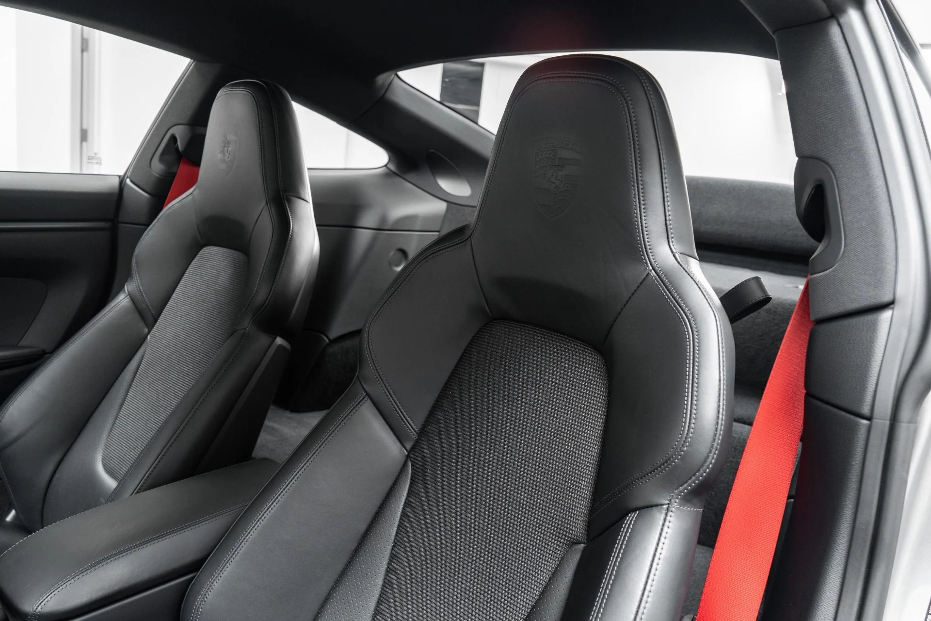 mph032_1792063035_Used_2022_Porsche_911_GT_3_Touring_1772824690_f7308d2904