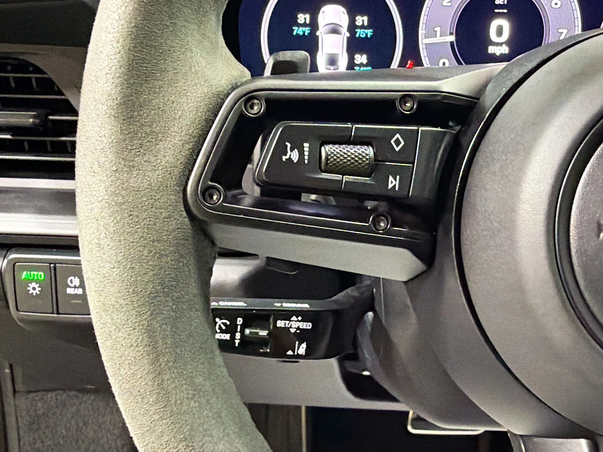 mph032_180037057_c2814be86f8e5e2c104cad33440f3171_a2636209fb