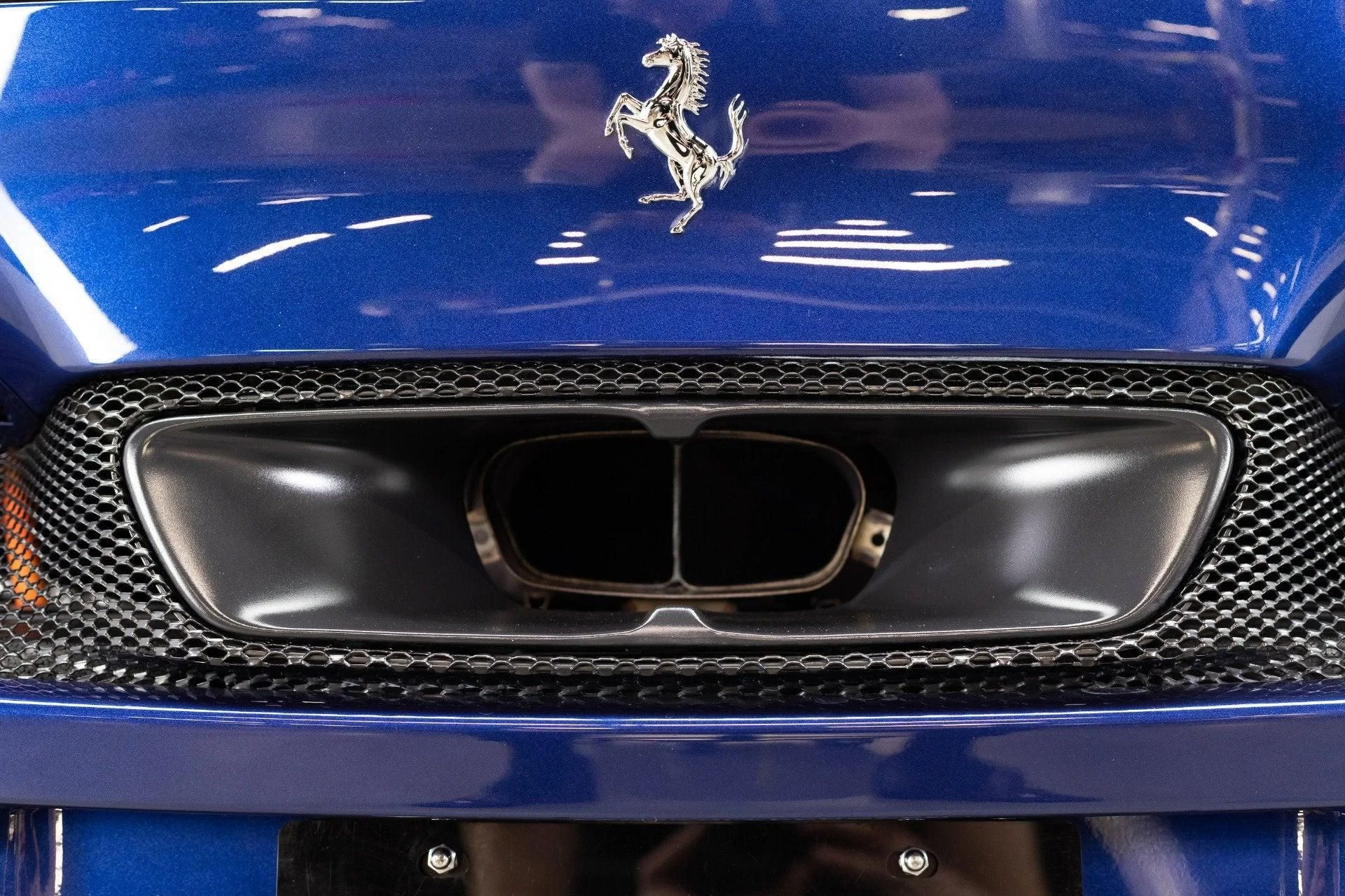 mph032_1807169813_Used_2025_Ferrari_296_GTB_1777349733_07802cefbd