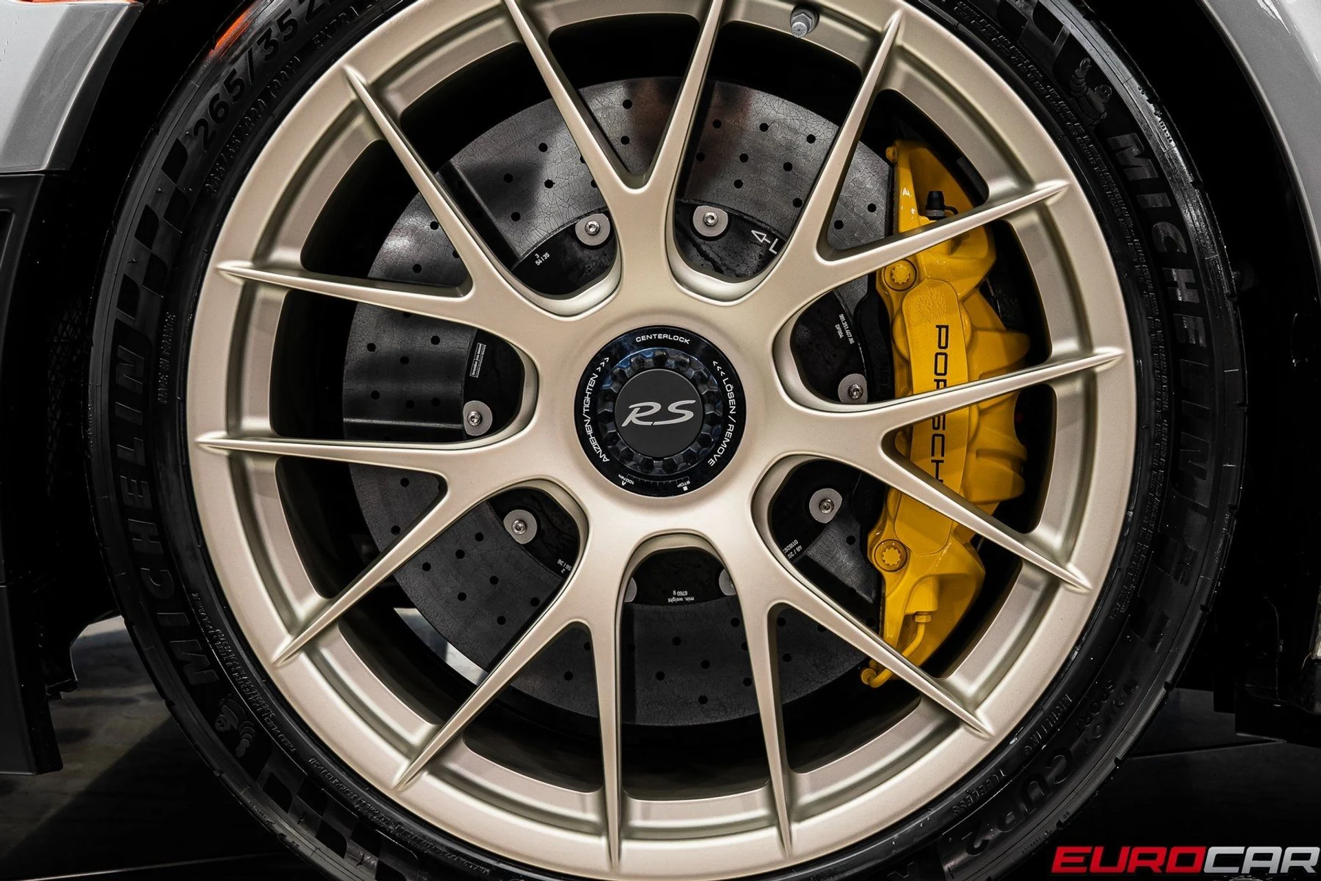 mph032_1817856592_image_33_136f92db9d