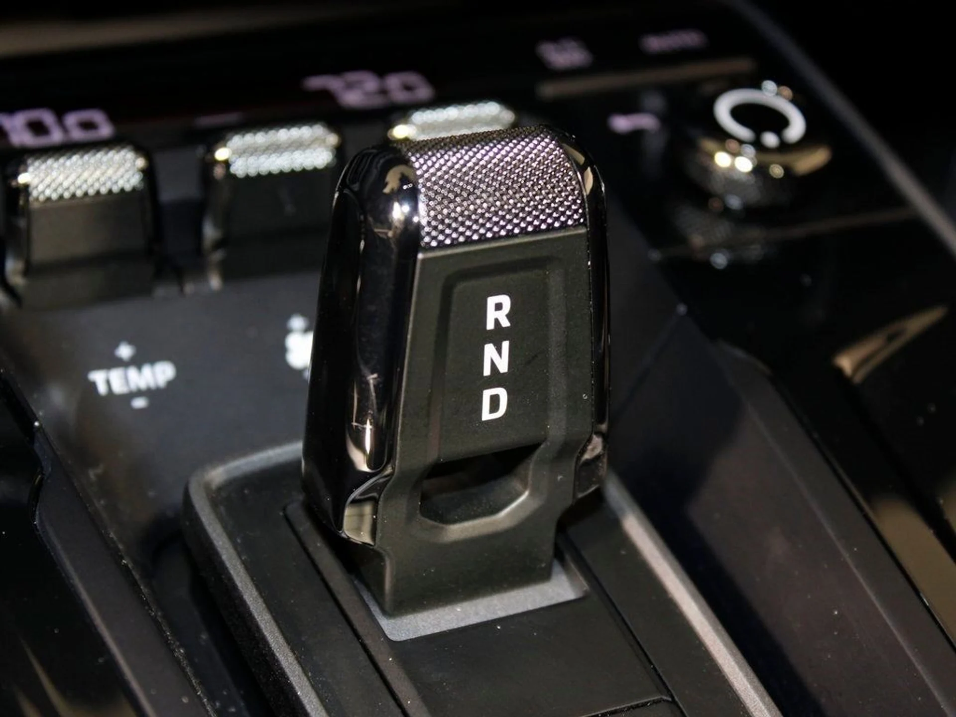 mph032_1820359260_33_472dad9db3