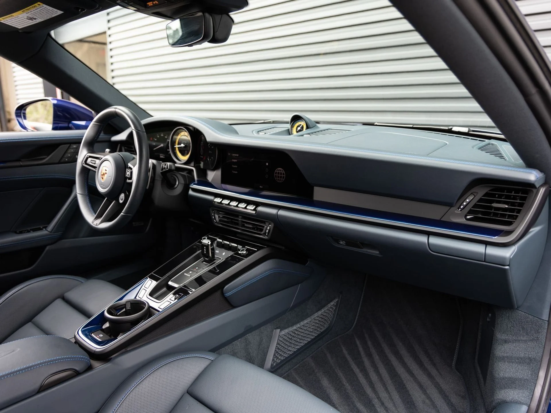 mph032_182323351_33_5df8033e63