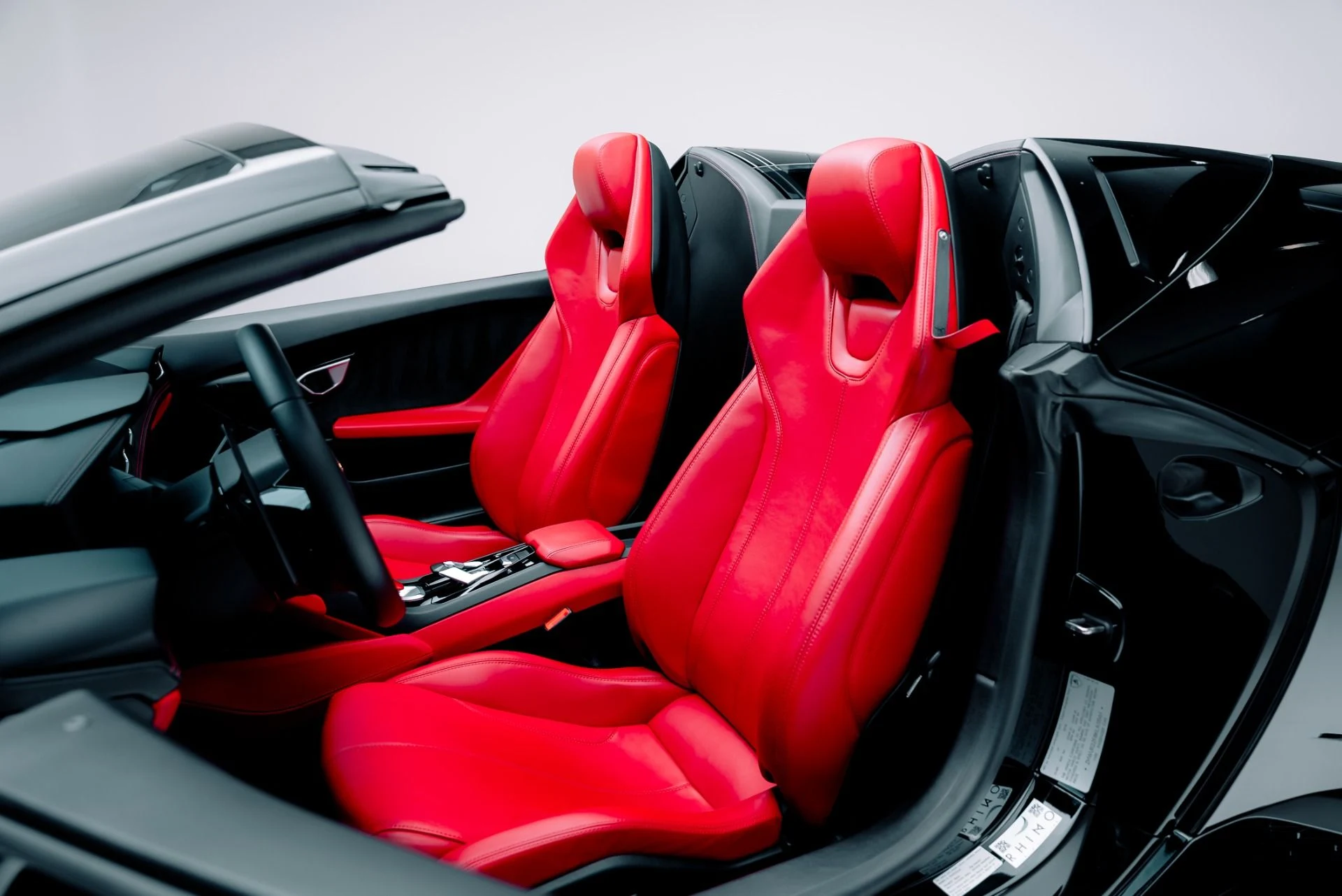 mph032_1828670989_Used_2019_Lamborghini_Huracan_LP_580_2_Spyder_1763507762_183ad6c8e3