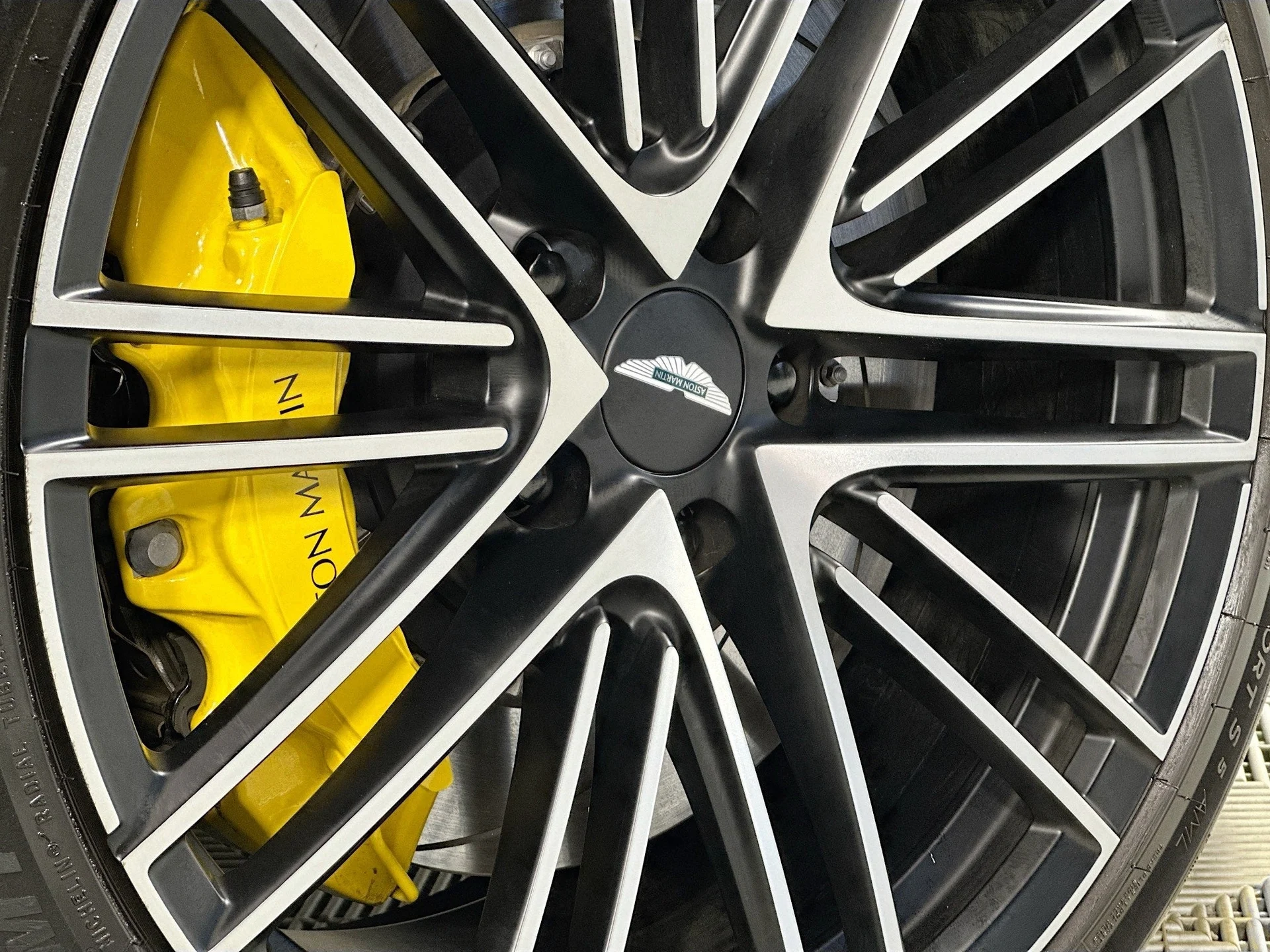 mph032_1845499000_33_d05e6a232b