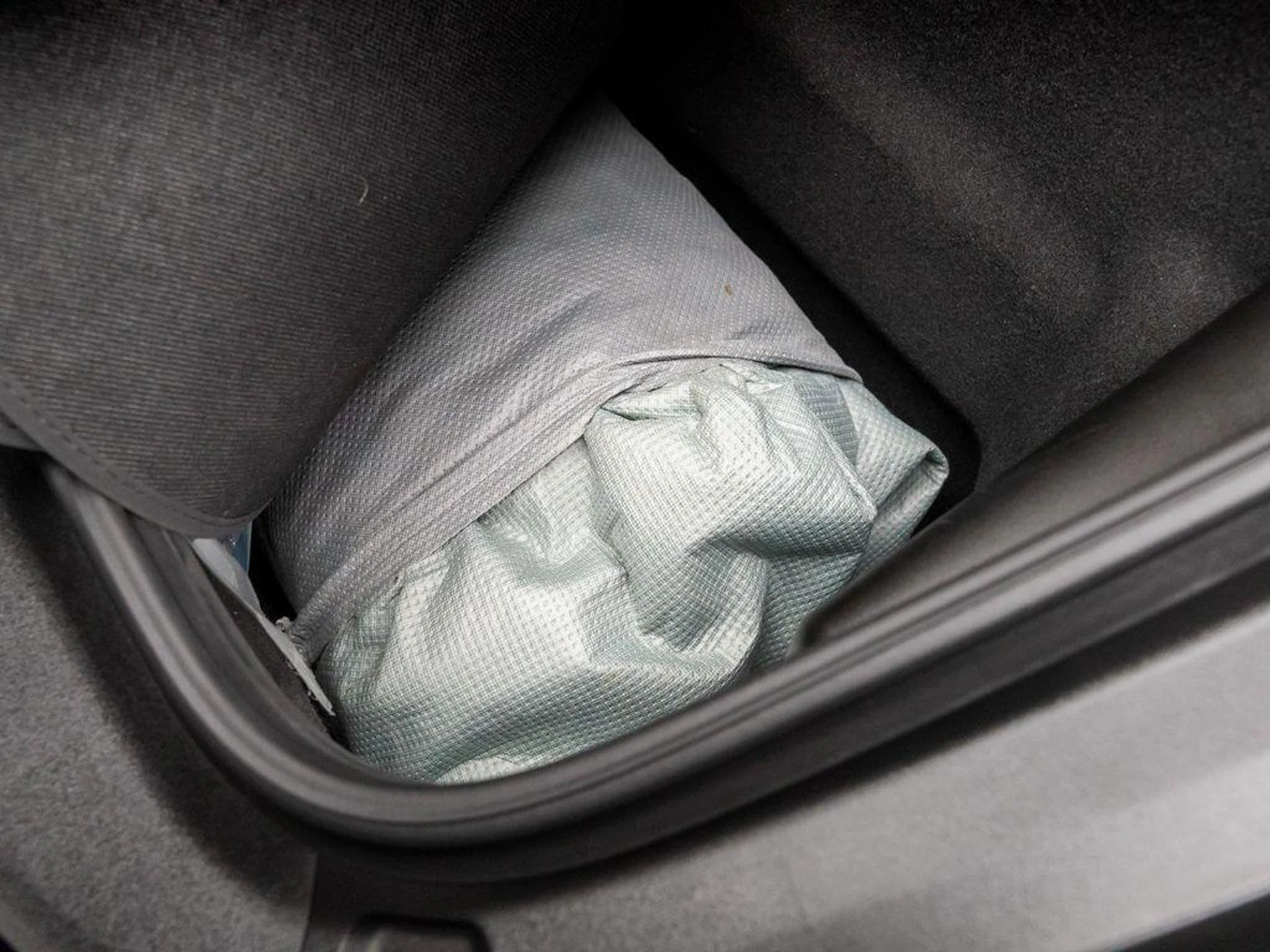 mph032_1849073177_O_Mp_8y_R_Sjyzpj_Ee9w_Ga_W24t_G_Vy_Y_9cfc340cac