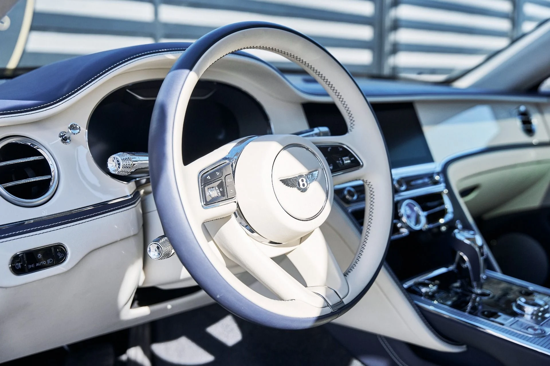 mph032_1850471017_Used_2024_Bentley_Flying_Spur_Mulliner_V8_1773796233_a4d8212a61