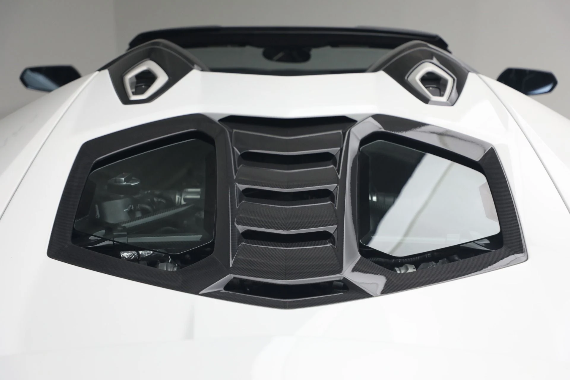 mph032_1856043300_Used_2017_Lamborghini_Centenario_Roadster_1778176880_0d33d0fd49