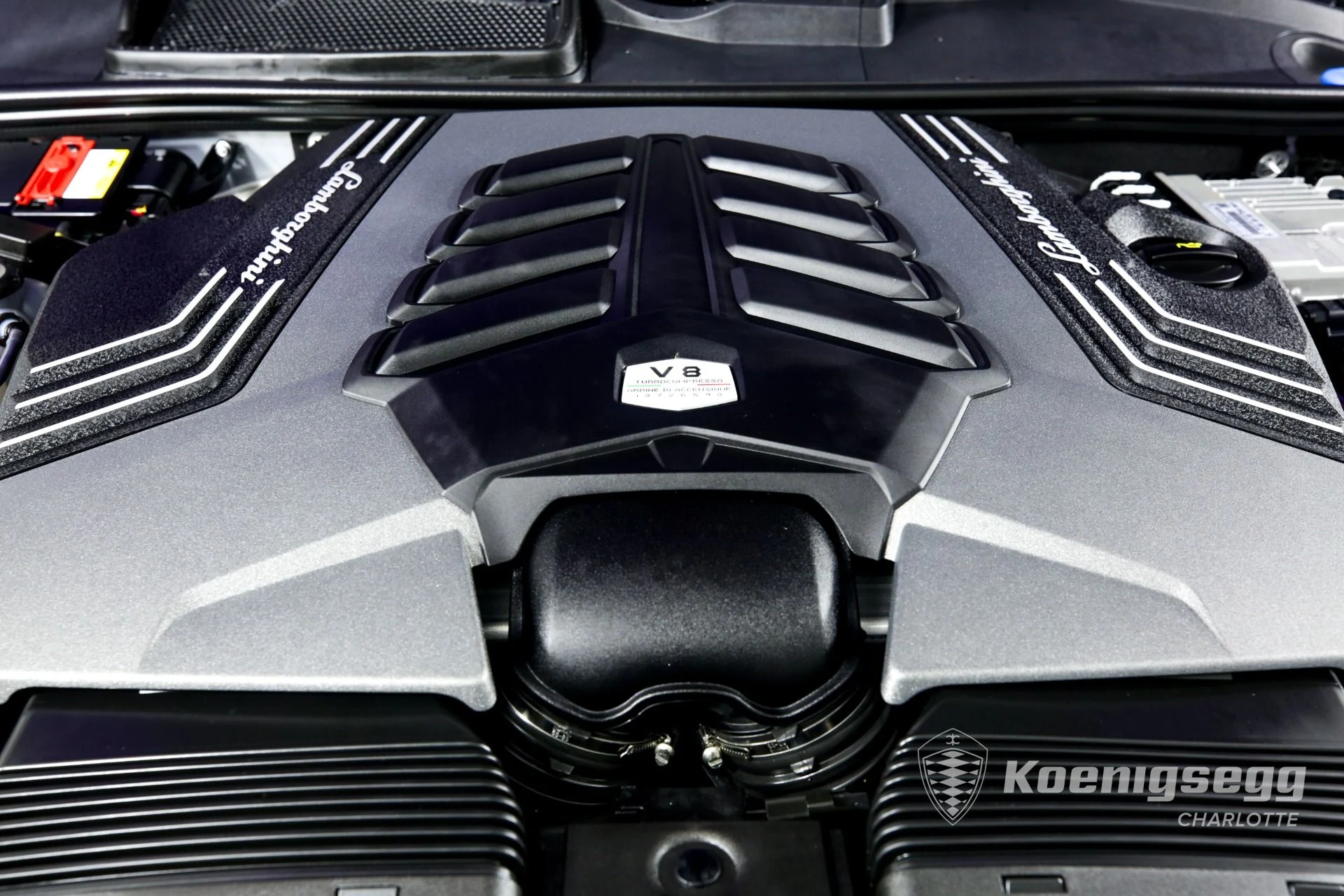 mph032_1858703656_Used_2022_Lamborghini_Urus_1671738145_77dd5ce13c