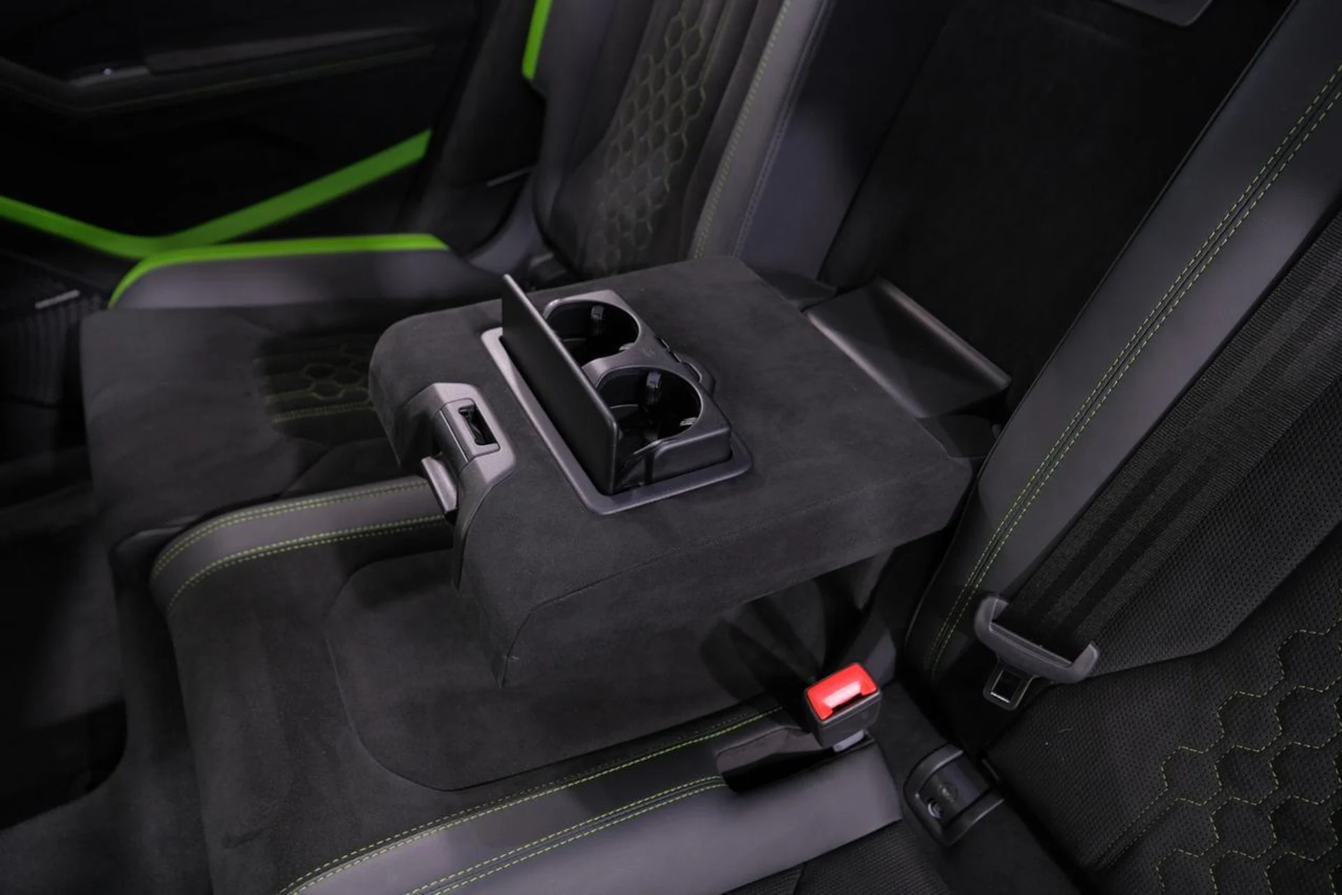 mph032_1866504001_f0fff2b1c89b53b3f9145fe2754f1cea_738cfc6470