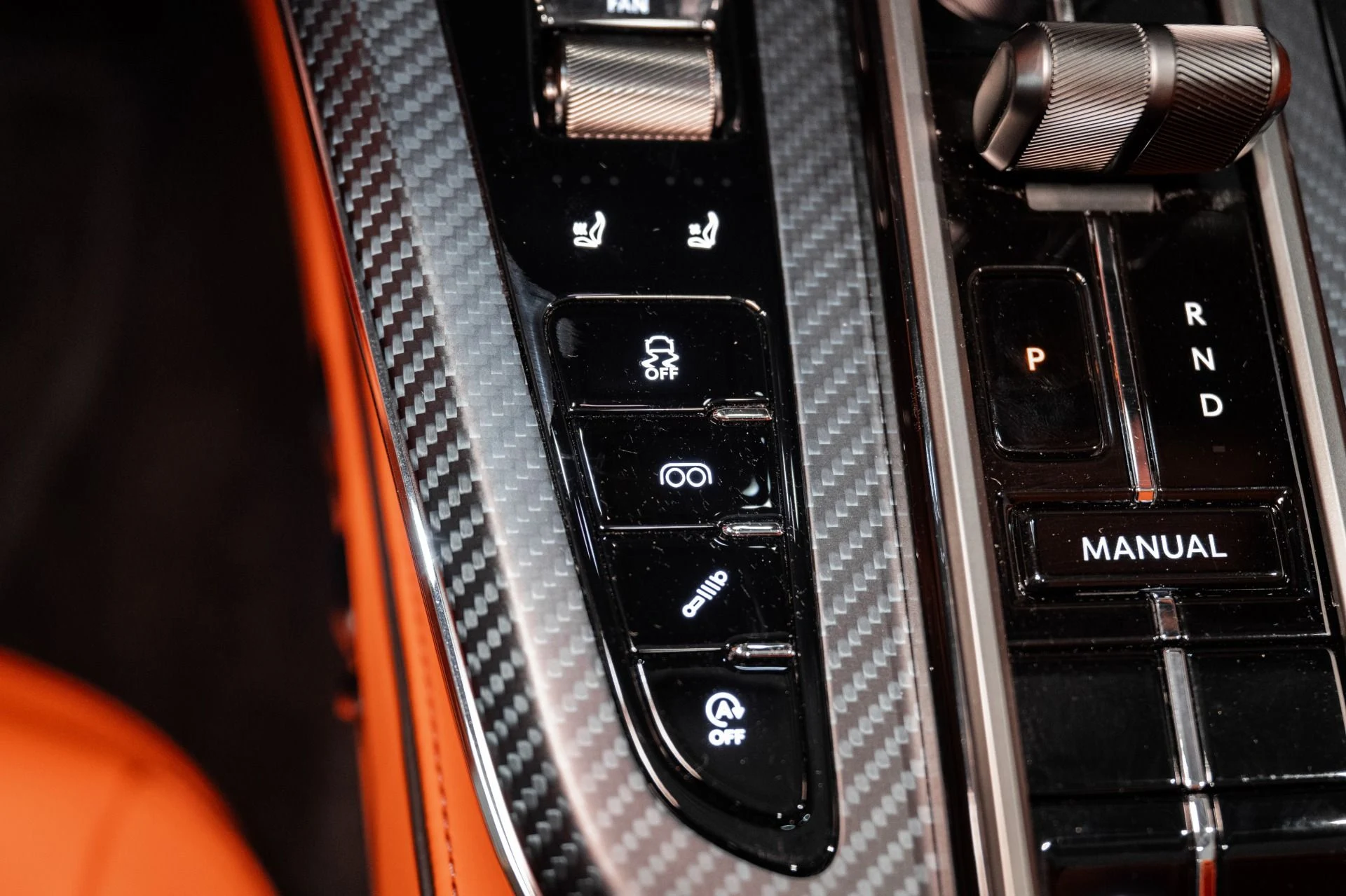 mph032_1868410133_New_2026_Aston_Martin_Vantage_Roadster_1761752064_08ac02d5b6