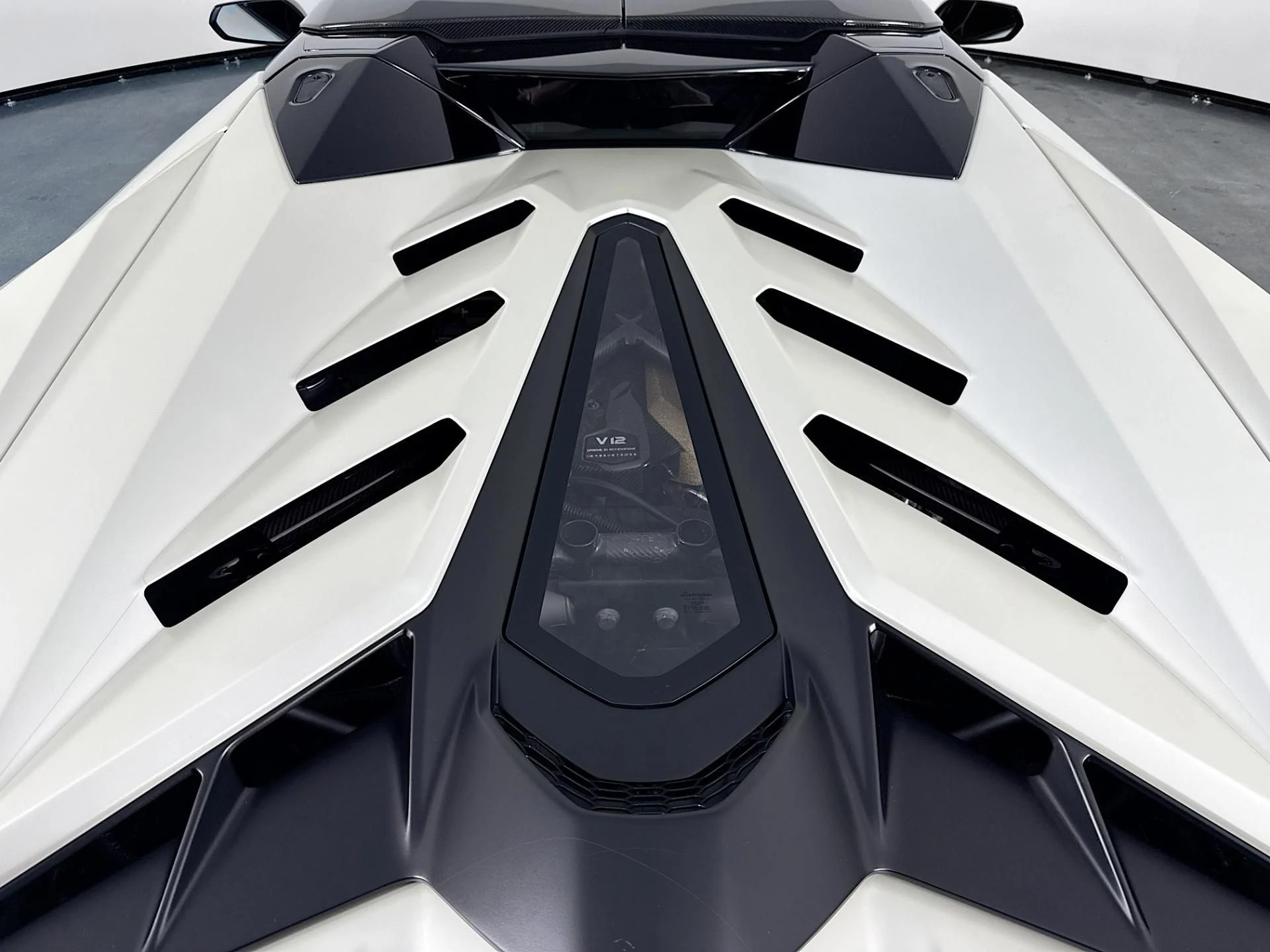 mph032_1871301689_Used_2020_Lamborghini_Aventador_LP_770_4_SVJ_Roadster_1785777176_11ce745e78