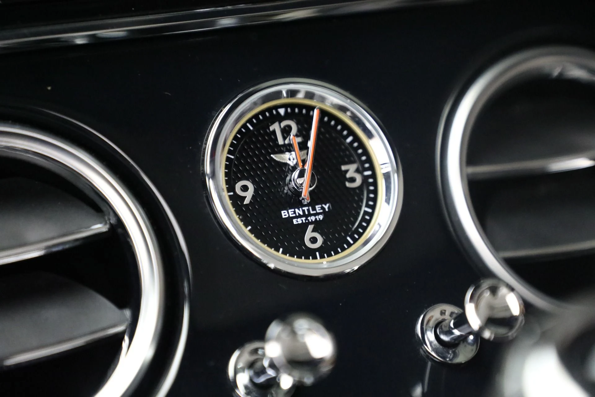 mph032_1881424808_Used_2020_Bentley_Continental_GT_W12_1762286941_2bf2db4df8