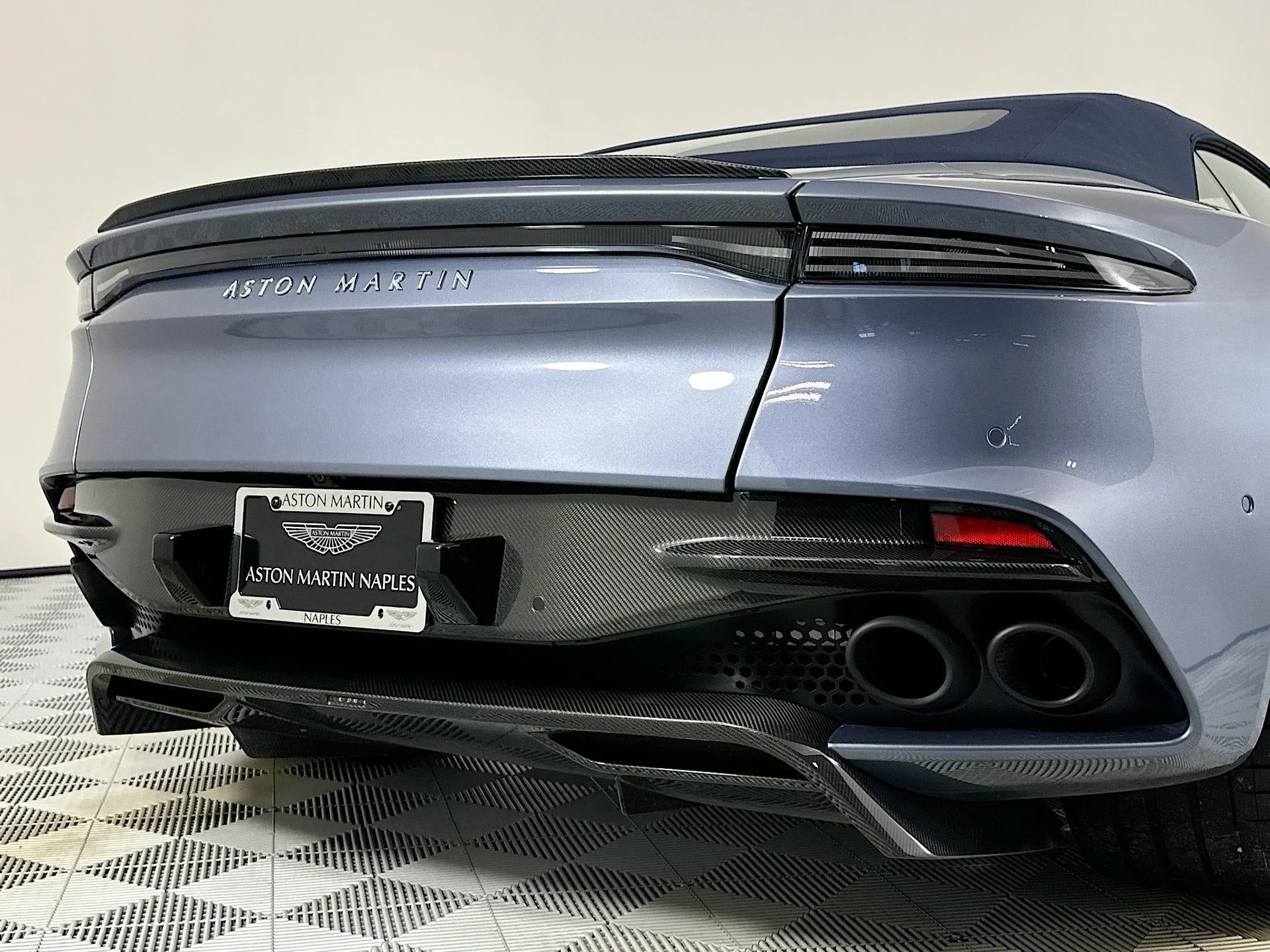 mph032_1883698111_33_8f1e7d5331