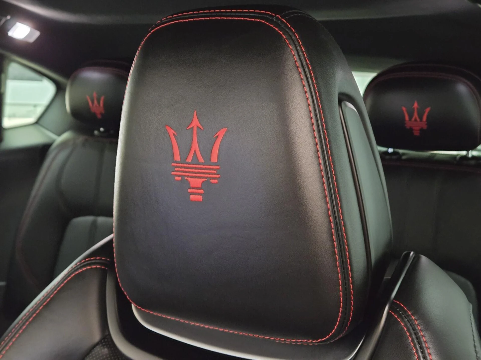 mph032_1884241747_Used_2024_Maserati_Levante_GT_1777354953_69aa6bd8bc