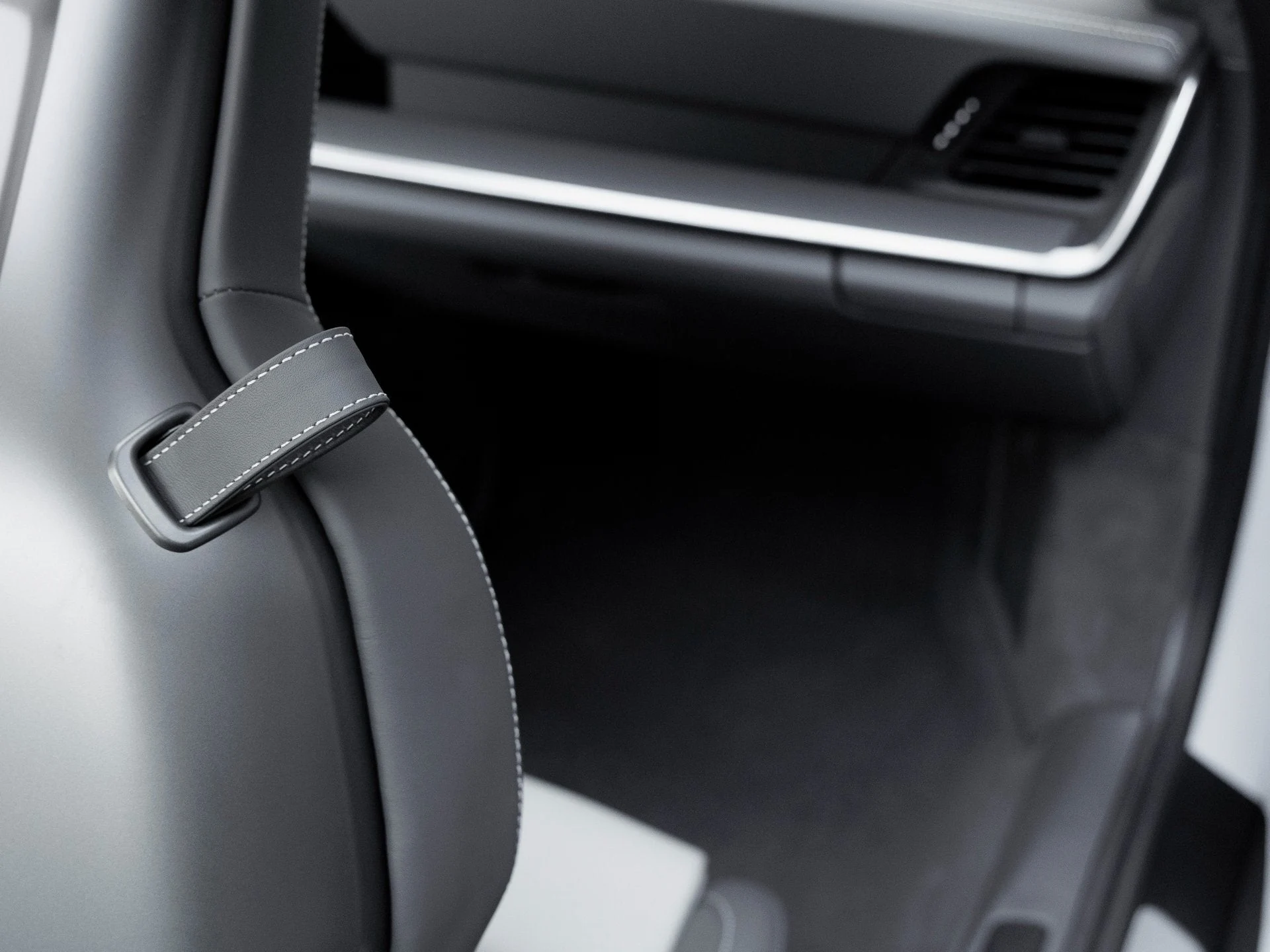 mph032_188813954_33_6e9caf2fc0