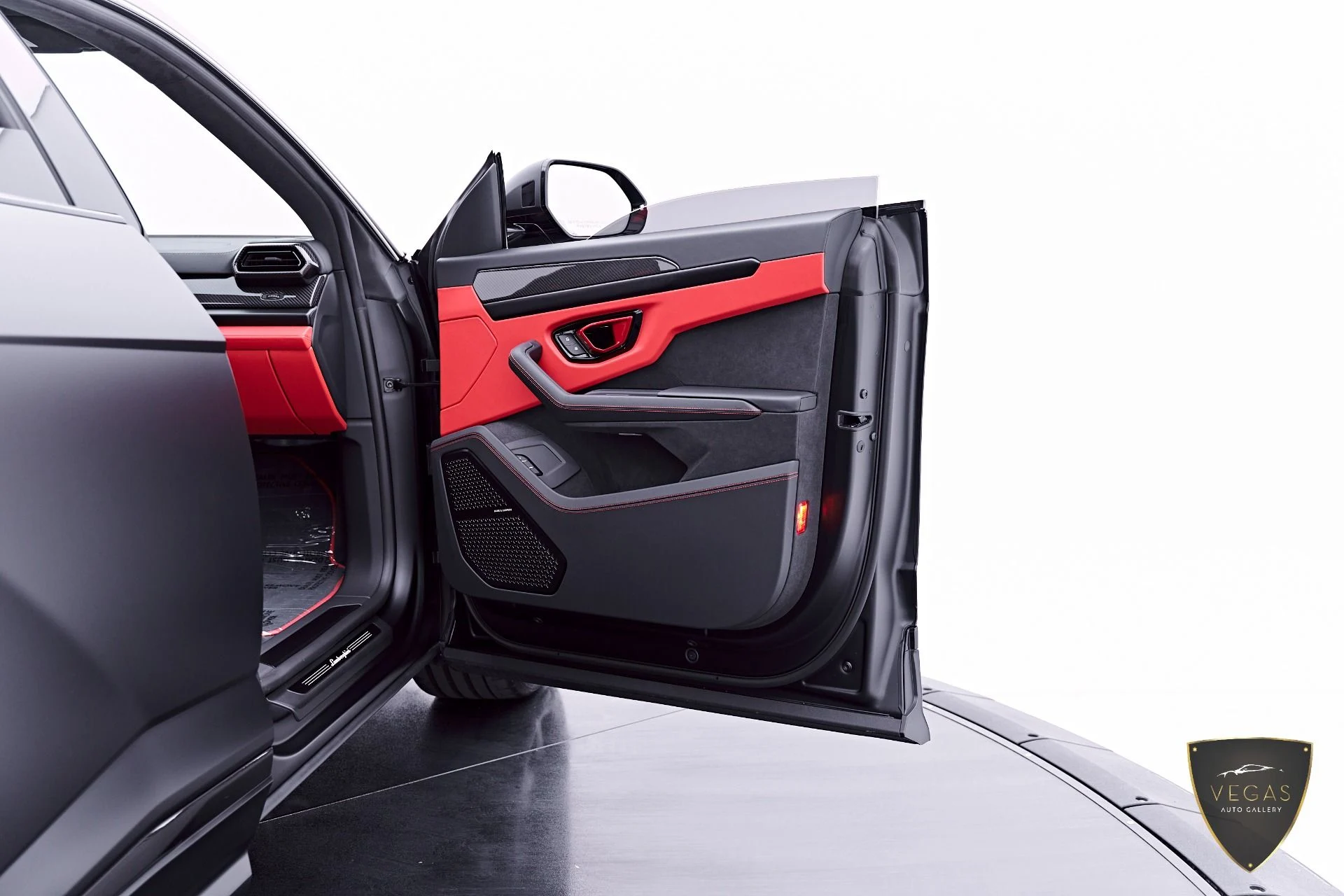 mph032_1900663925_Used_2026_Lamborghini_Urus_SE_1782163550_ae3f76ec5f