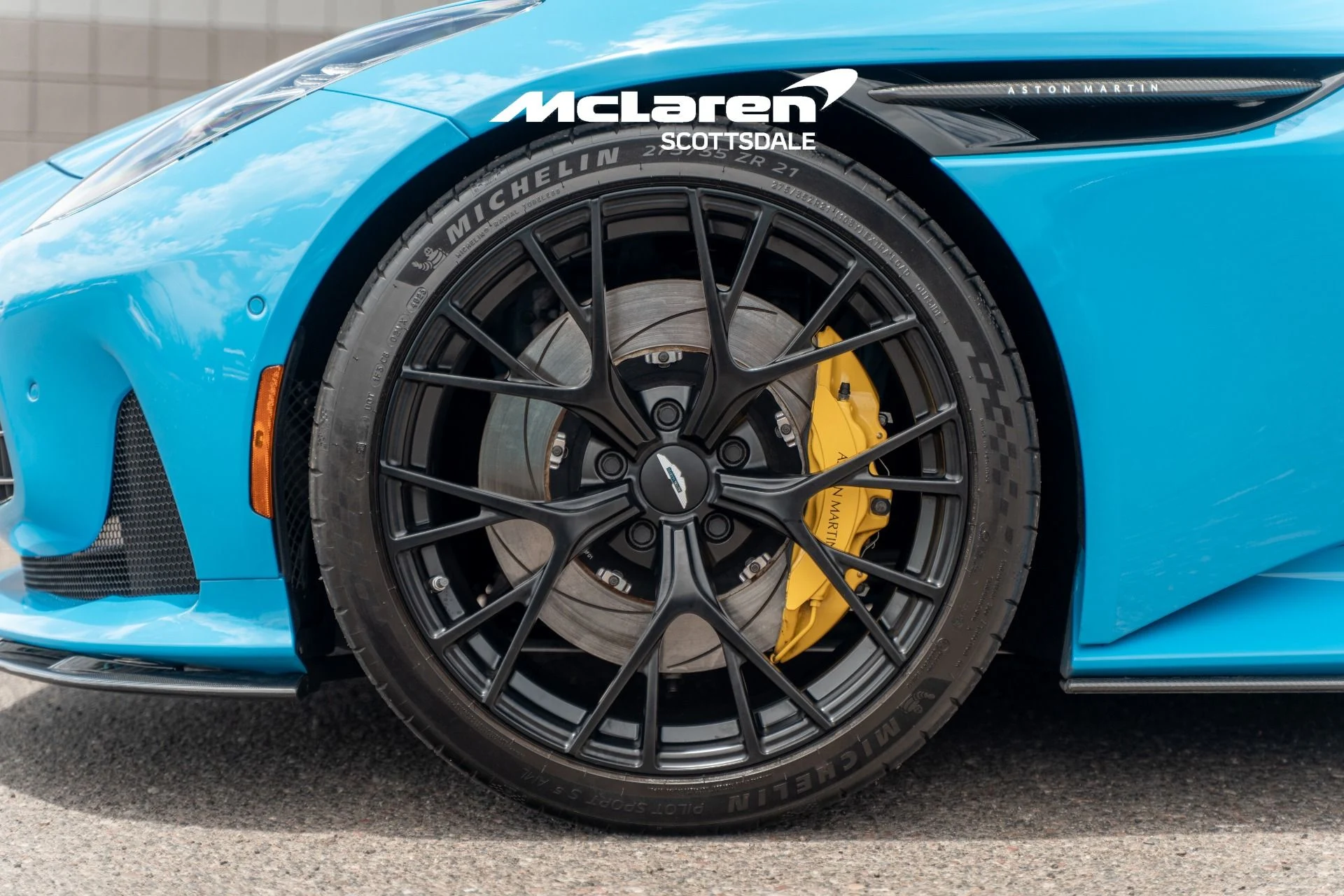 mph032_1911409942_Used_2024_ASTON_MARTIN_DB_12_V8_1782495312_66be4b177f