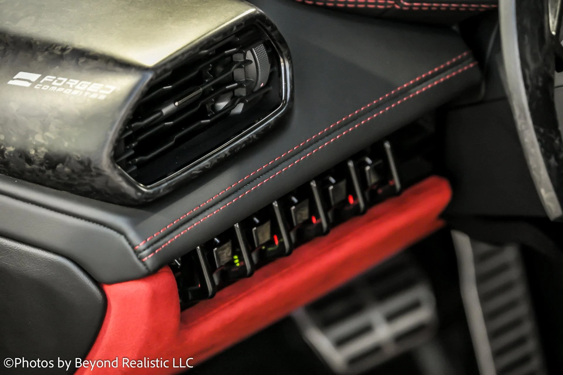 mph032_1915843893_Used_2020_Lamborghini_Huracan_EVO_Spyder_1758788118_47a9f30b9b