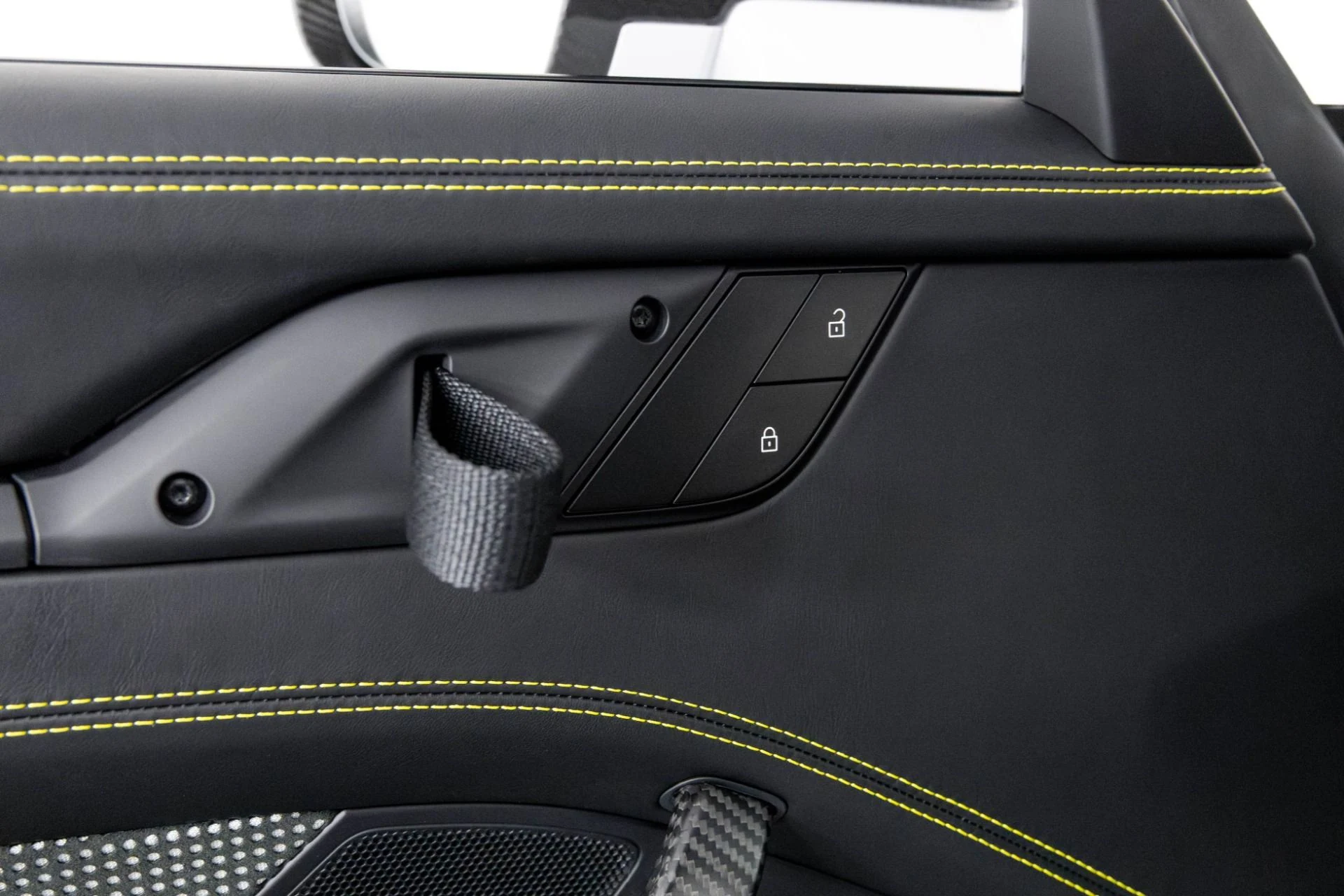 mph032_1920305902_Used_2025_Porsche_911_GT_3_RS_1763053567_09166b9c27