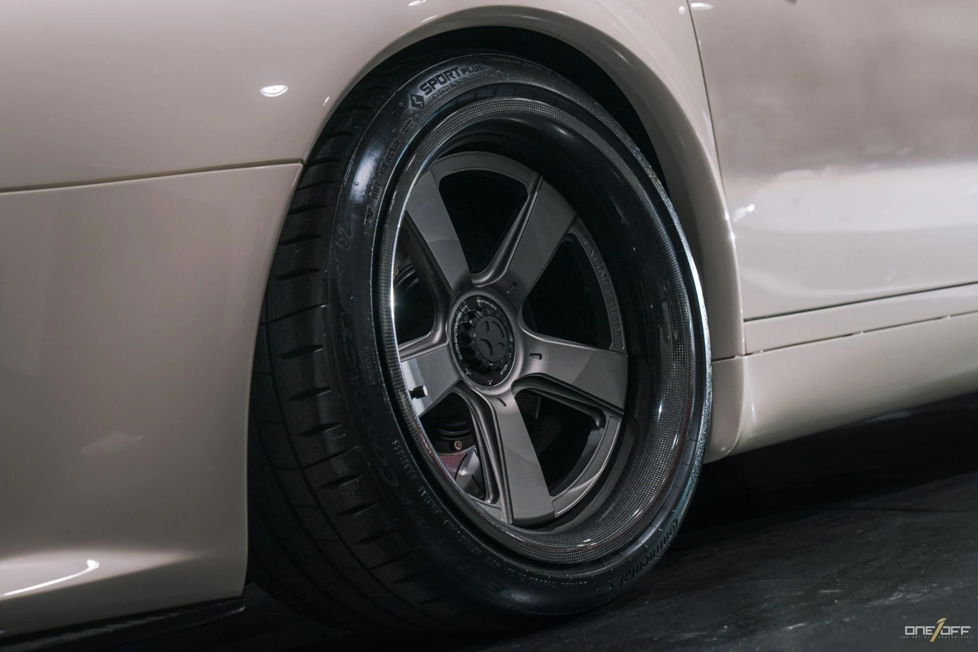 mph032_1929732777_Used_1997_Porsche_911_Gunther_Werks_Speedster_1762325156_52bd2d0c35