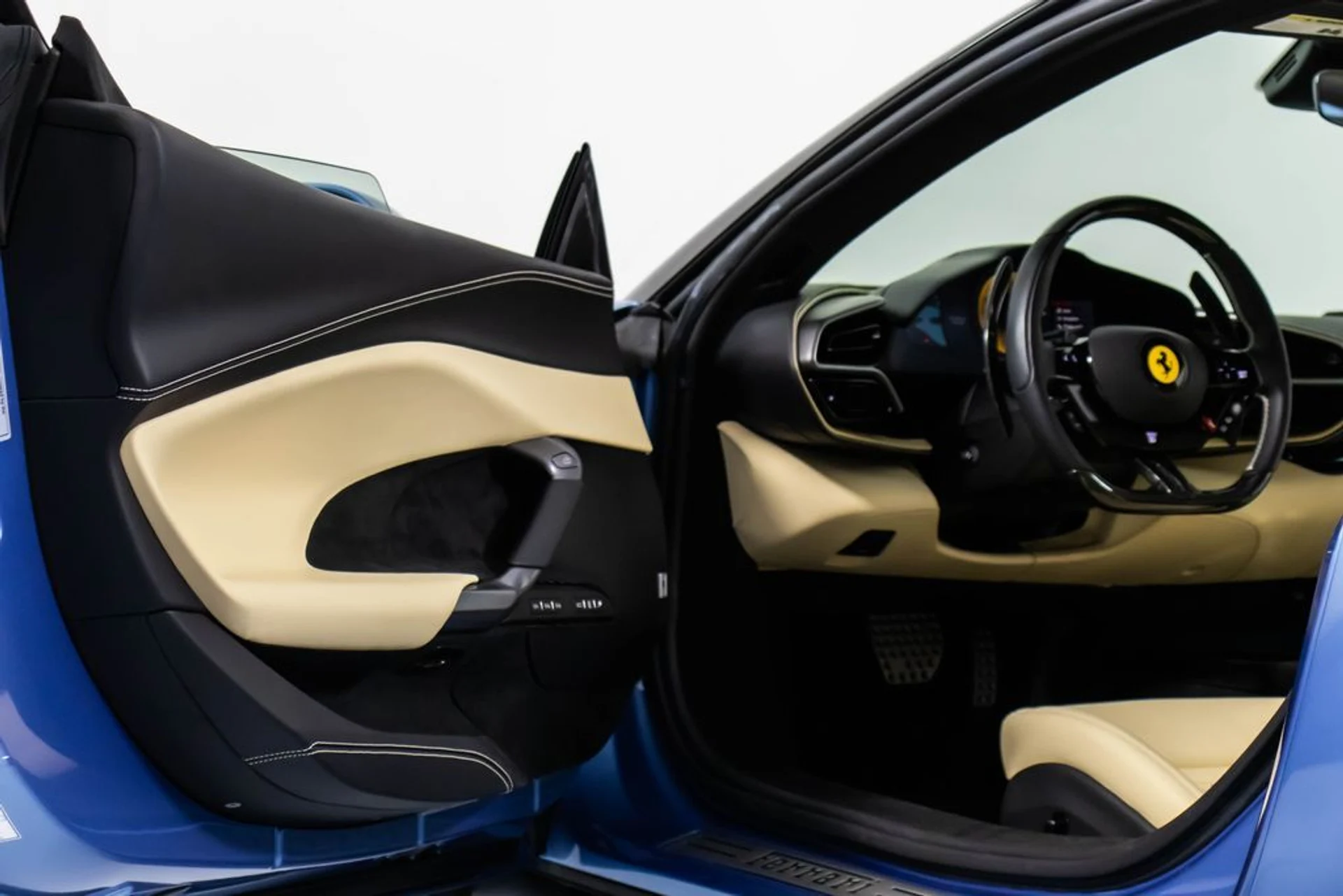 mph032_1935652087_0f60700feaf0cef8f41b0b55b4854ab1x_6084b9f00f