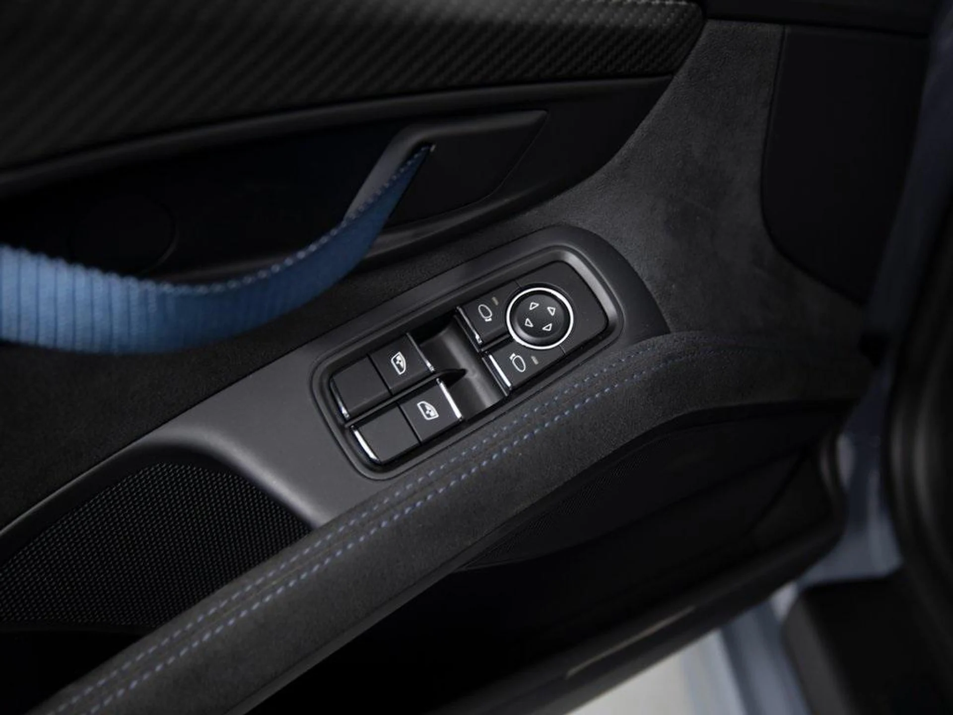 mph032_1964129254_Bf_P3d5q_V1_H7bwf7_Pf9b_J_Gf6_QC_0_6df4883b99