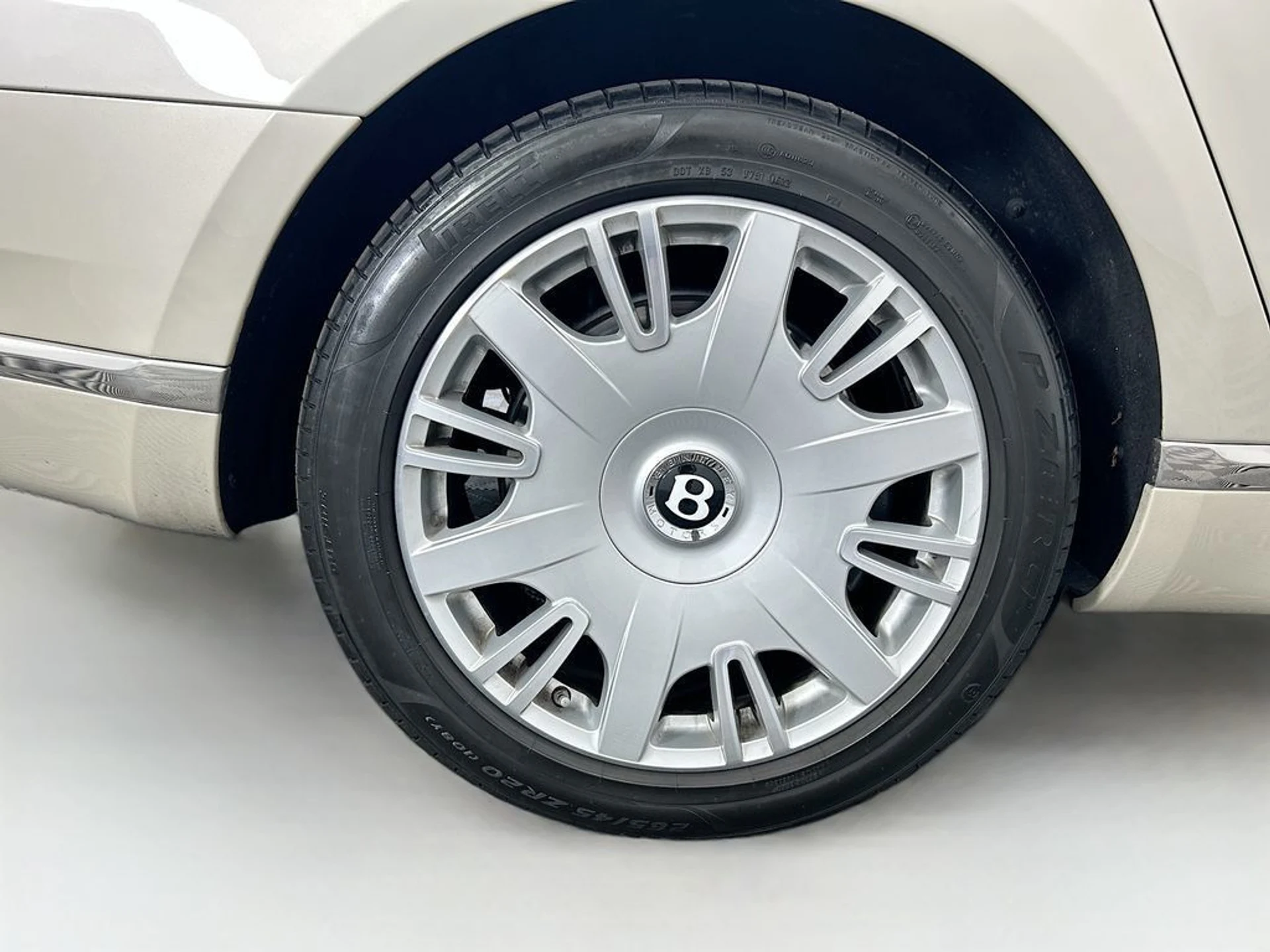 mph032_1967368577_used_2016_bentley_mulsanne_4drsedan_8119_22991527_33_1024_7458da4eaf