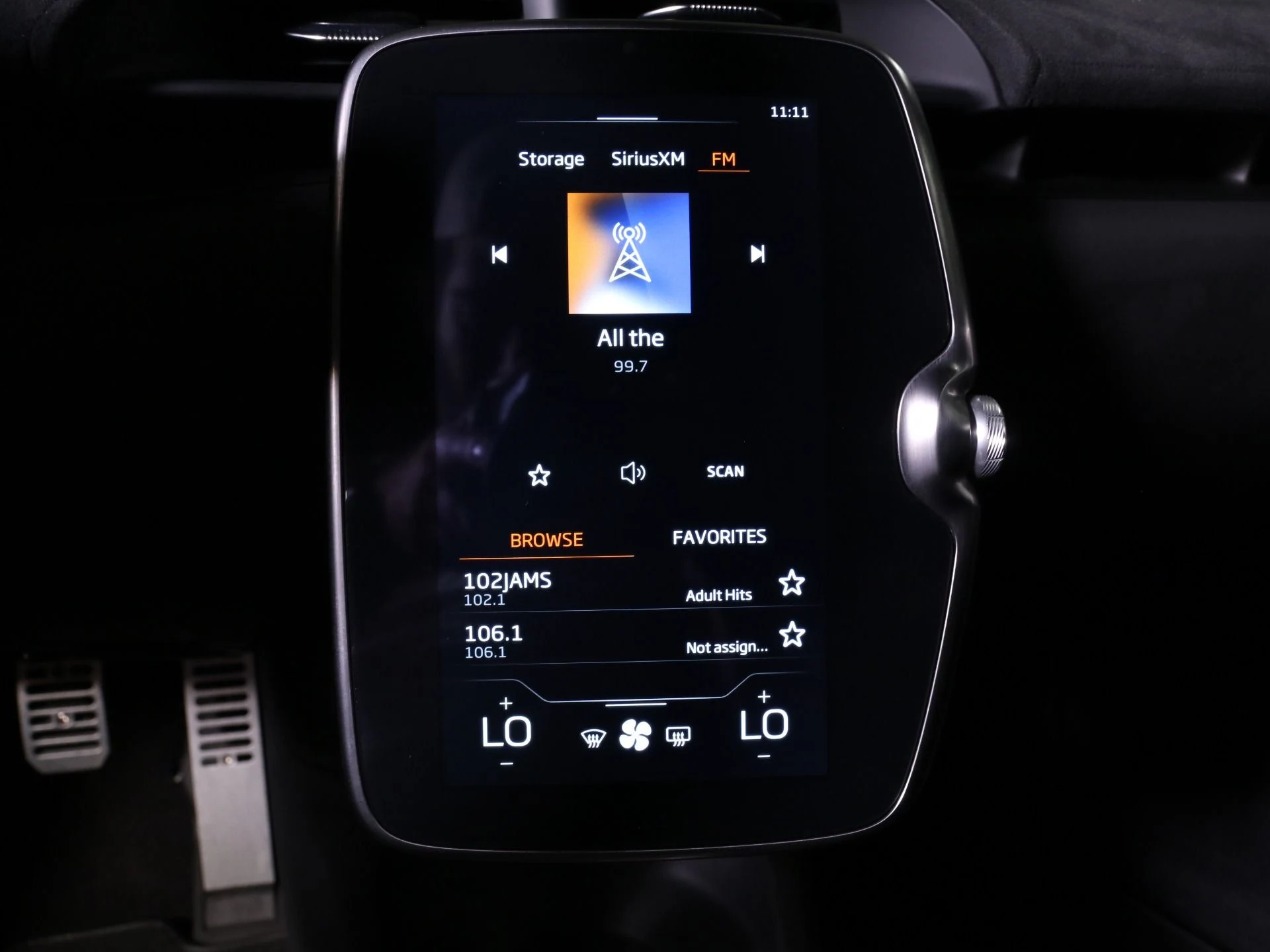 mph032_1967528772_Used_2023_Mc_Laren_Artura_1729490535_94cd44824b