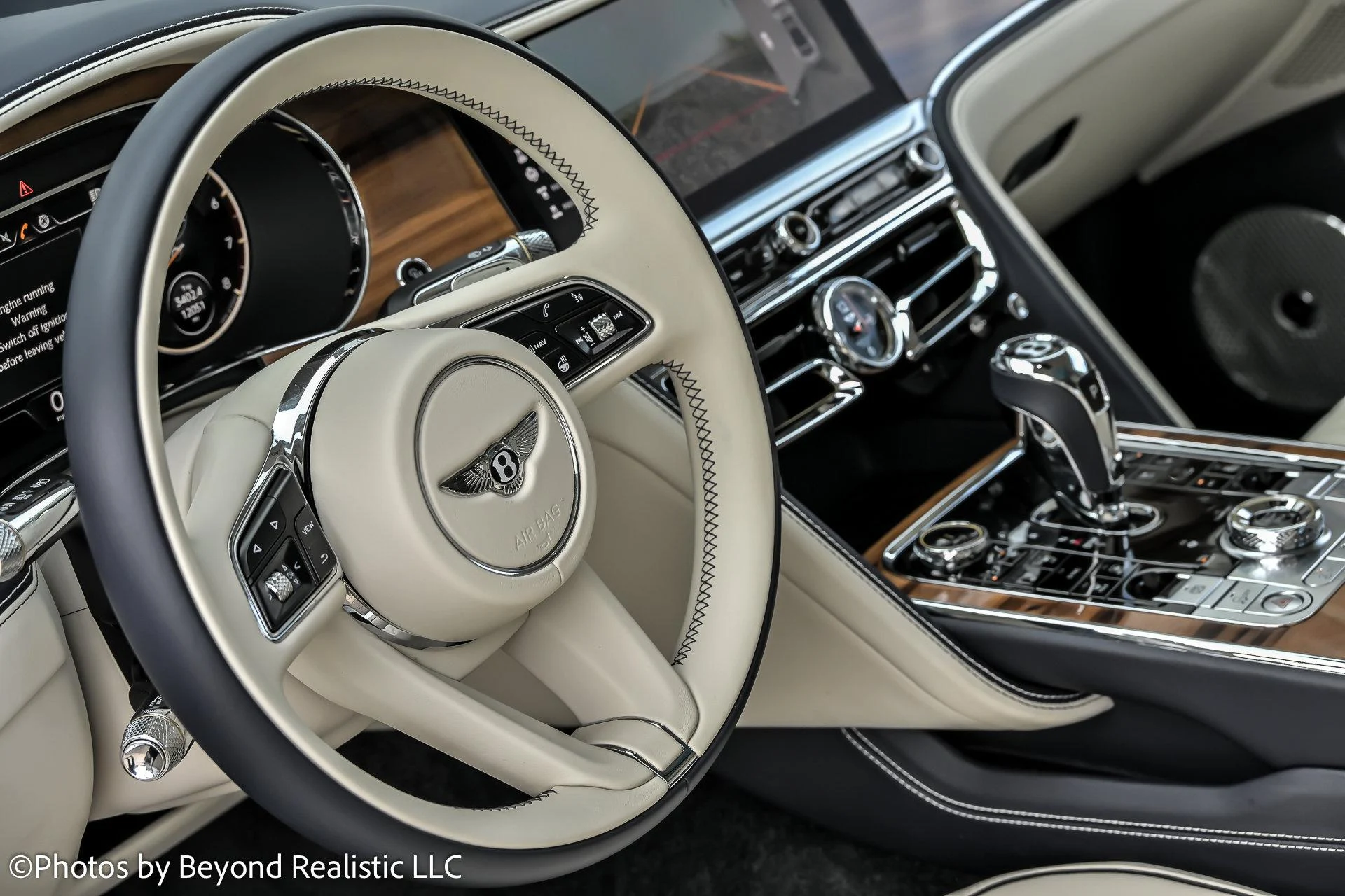 mph032_197572352_Used_2022_Bentley_Flying_Spur_W12_1761810948_2cb4116b00