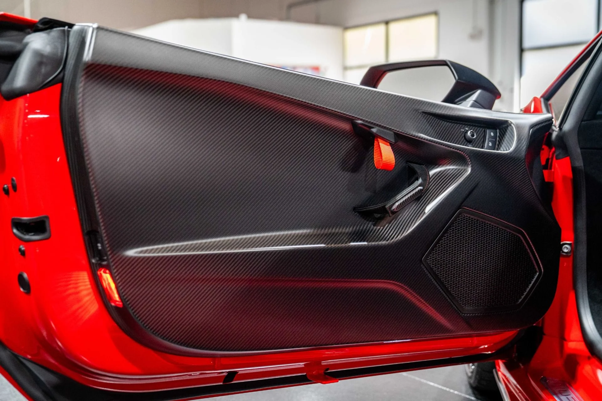 mph032_1978532493_Used_2022_Lamborghini_Huracan_STO_Ad_Personam_Paint_1767634338_0eb3482e65