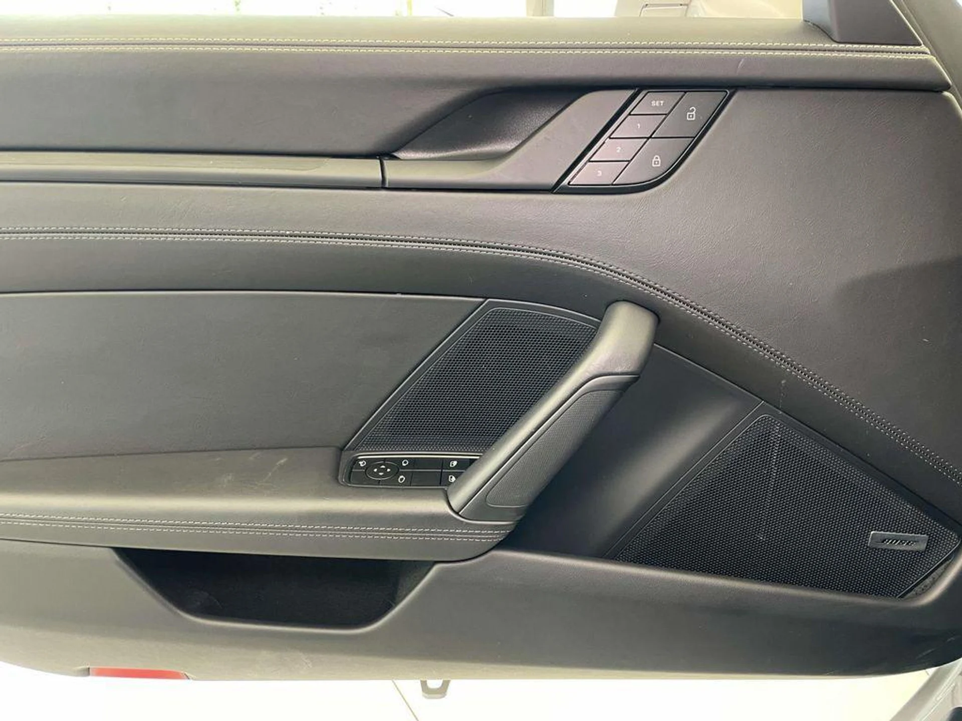 mph032_1979648425_r_DF_7_Mqmt5_Zz_Uvn_VPE_3_A3he_Lseg_M_2b1b8b41ad