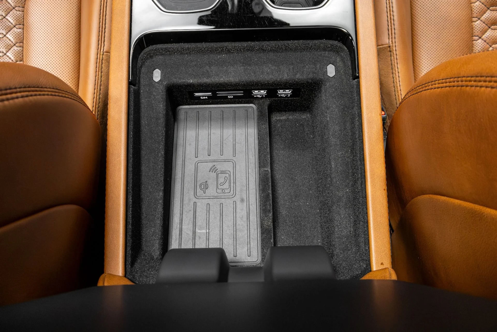 mph032_1982769991_Used_2019_Lamborghini_Urus_1772123275_2cbbb767ad