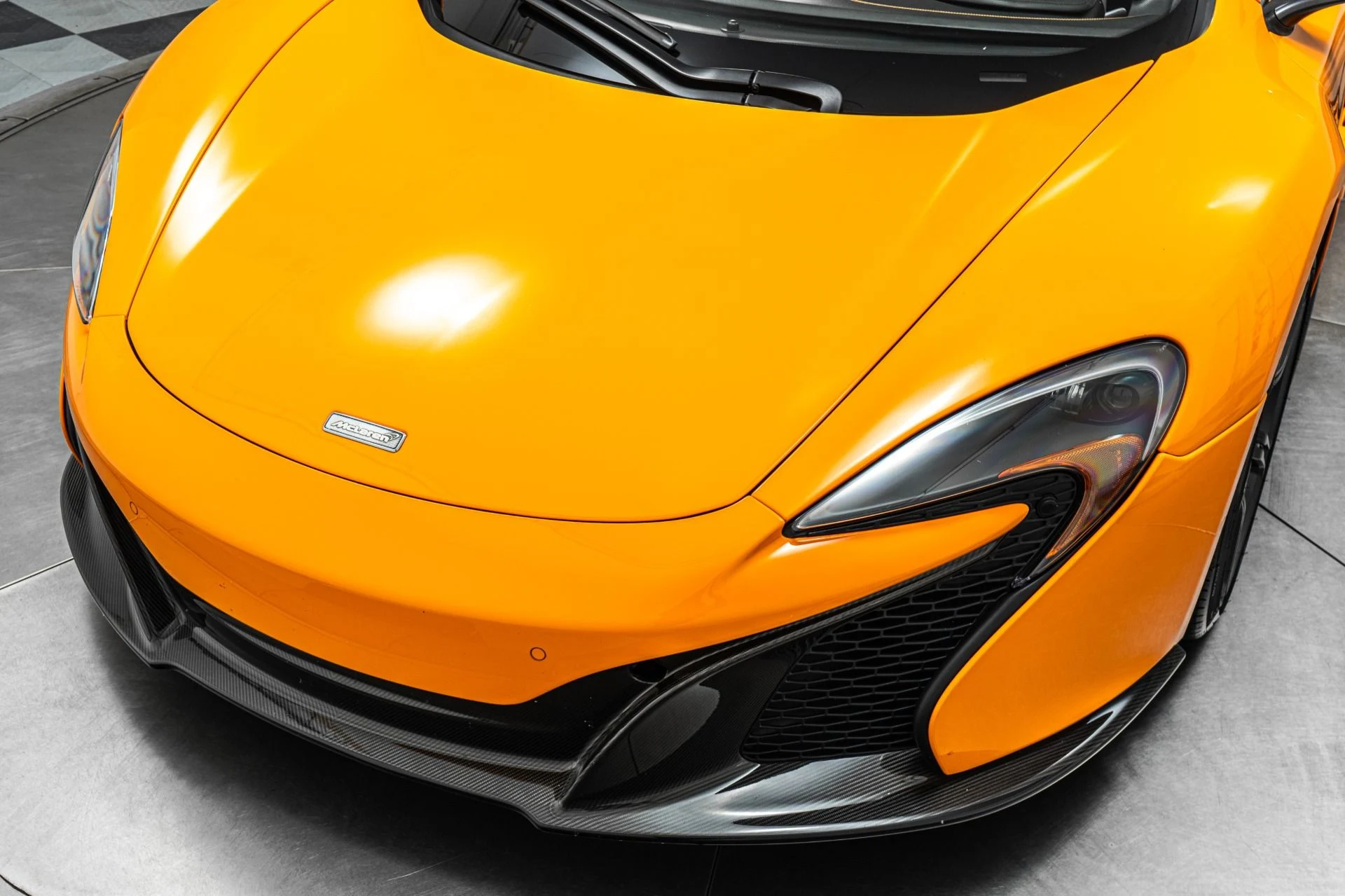 mph032_1984197480_Used_2015_Mc_Laren_650_S_Spider_Interior_and_Exterior_Carbon_Packs_Suspension_Lifter_1778269559_a591799179