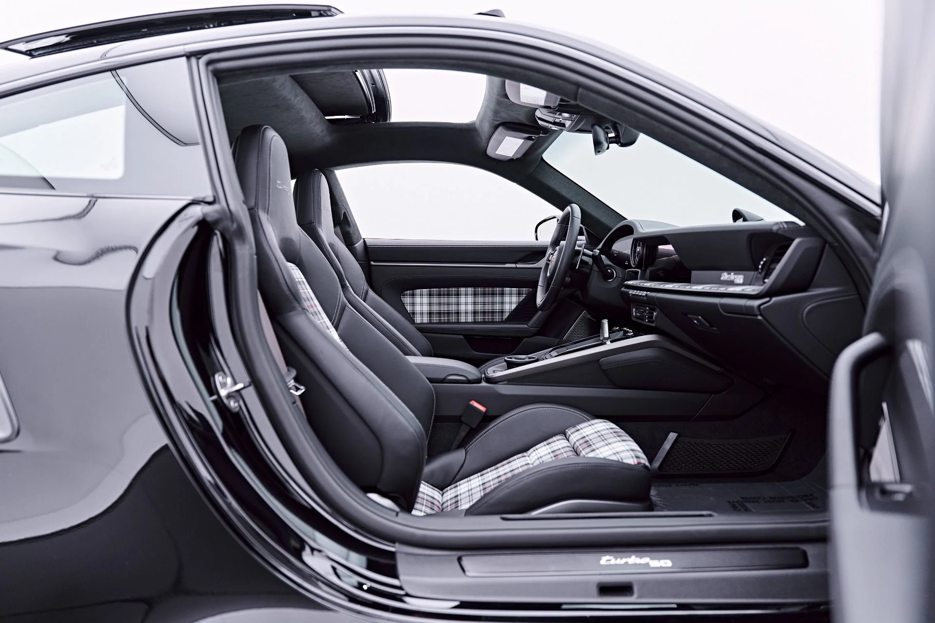 mph032_1988450230_Used_2025_Porsche_911_Turbo_50_1783732166_129a84f1b3