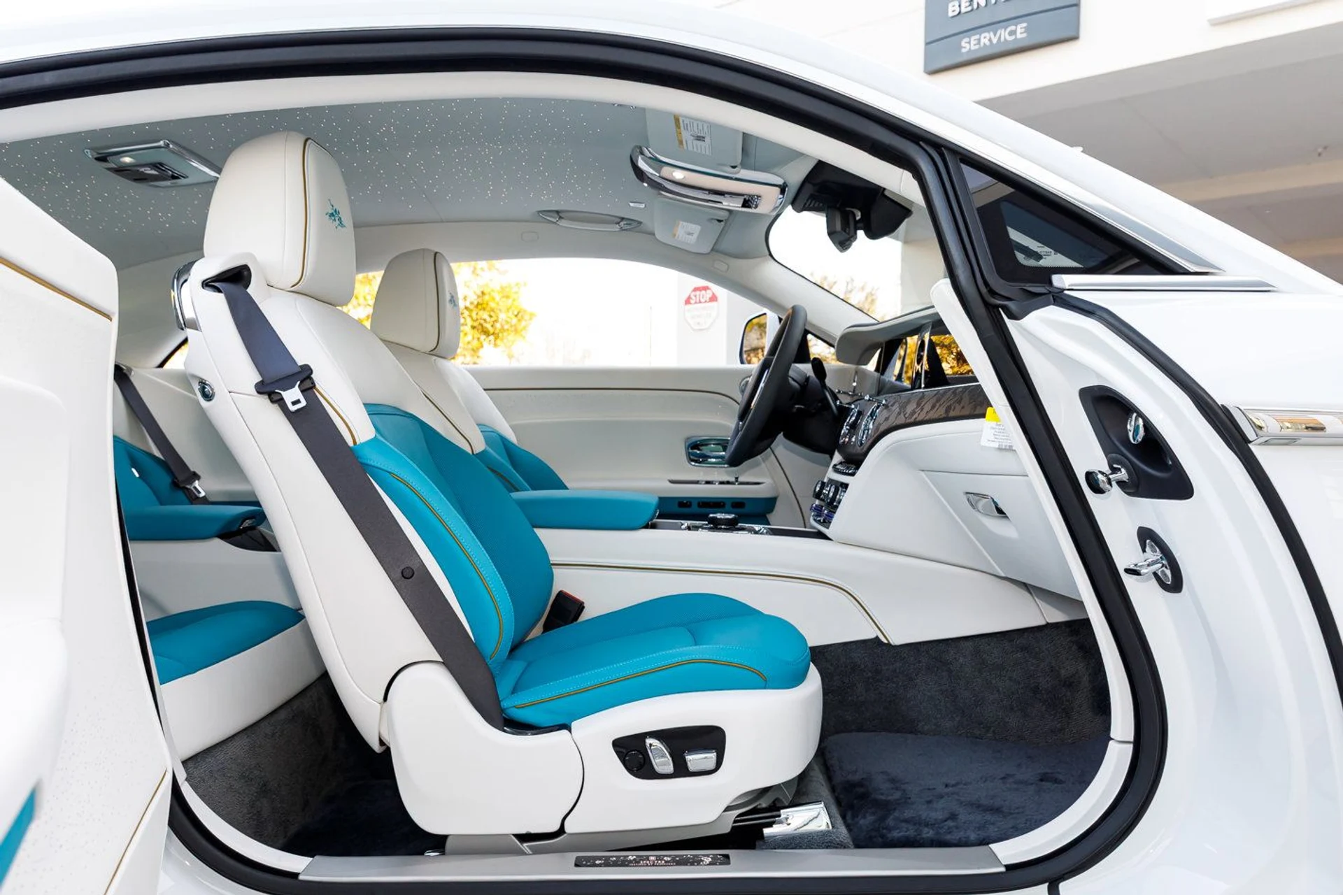 mph032_1991191892_9e459b2b77a7f74ea44fa48b6156b377x_6776f14145