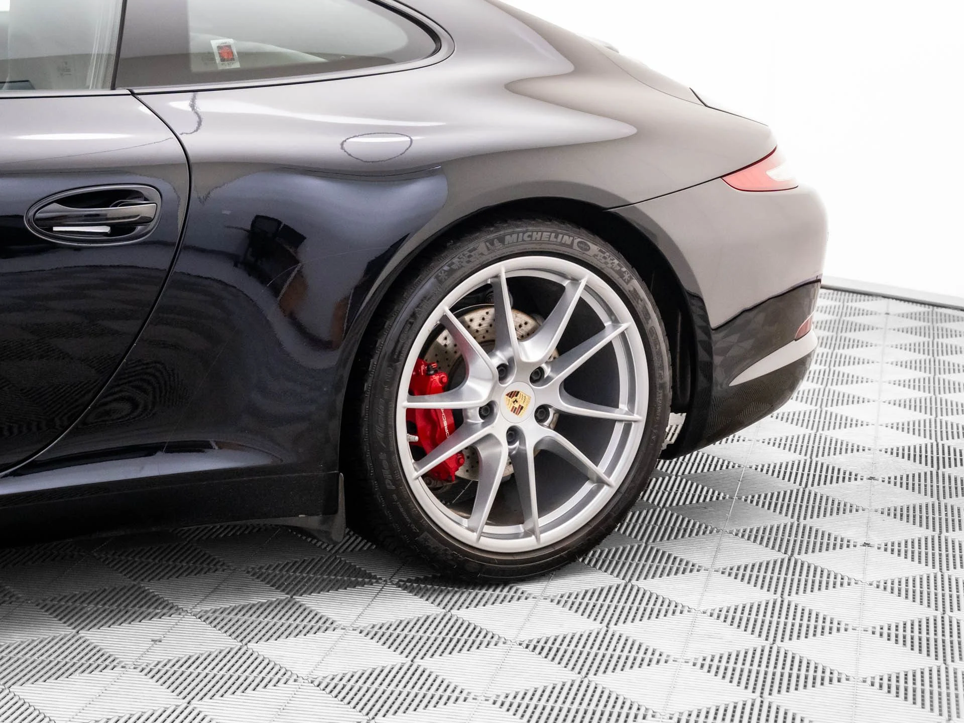 mph032_2013378201_ca5ac5fad376d0cbffb01e3361183774x_590dcace07