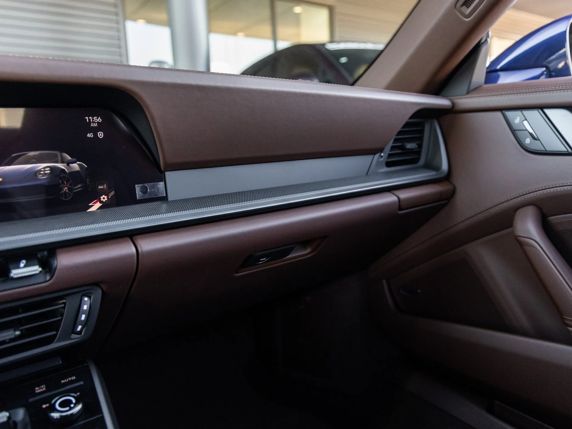 mph032_202138318_33_b6389055c0