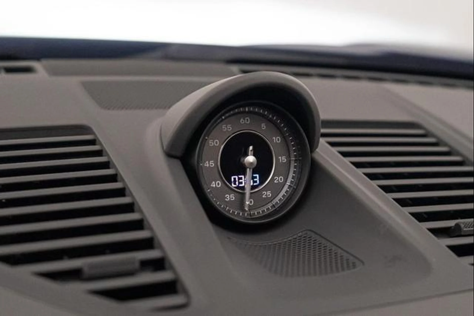 mph032_2024728198_h_Nax_A_Ohvd_WBJA_1_P_Tz33_Ohxc2z_I_606dd4885f