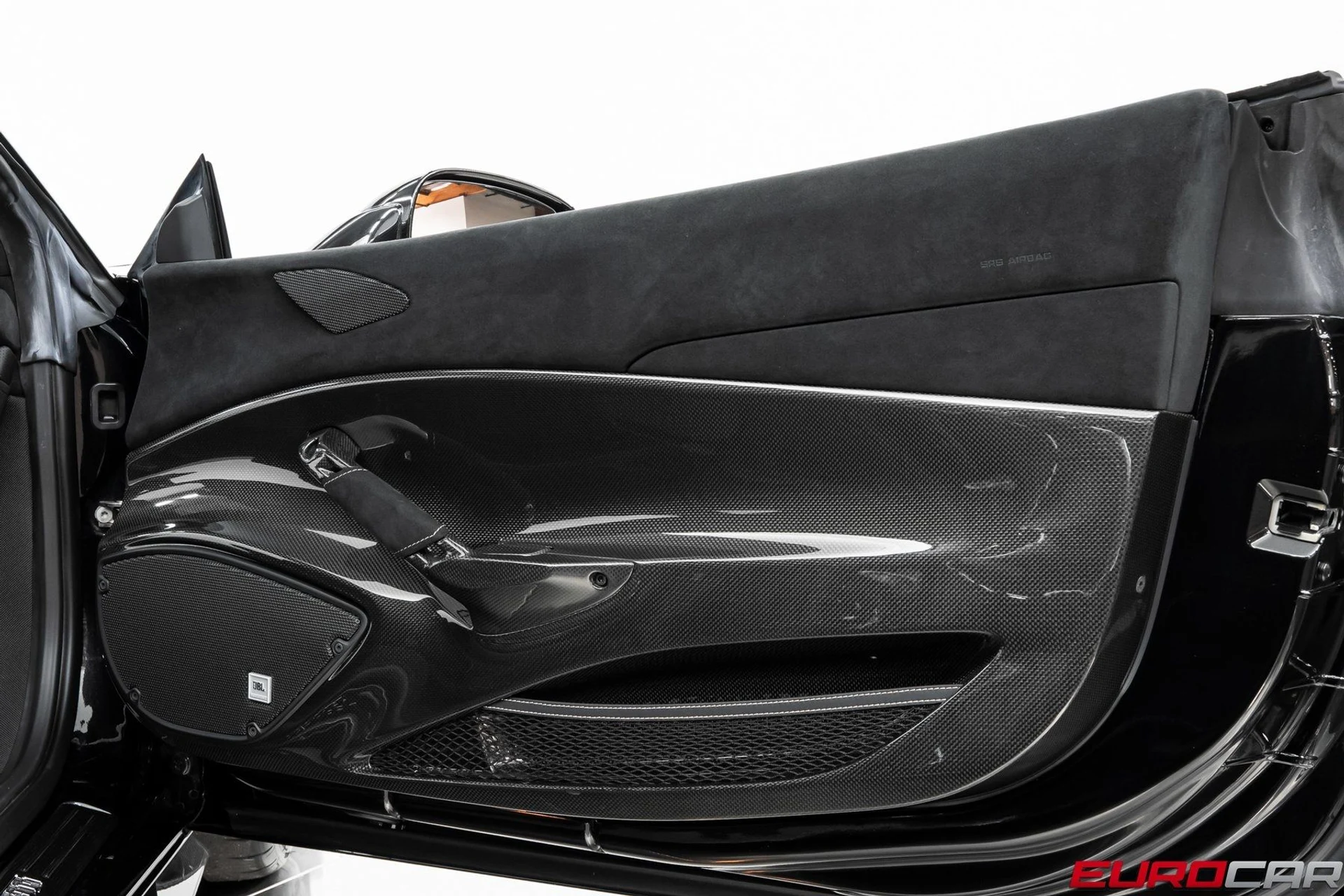 mph032_2032019694_image_33_8f9f07797e