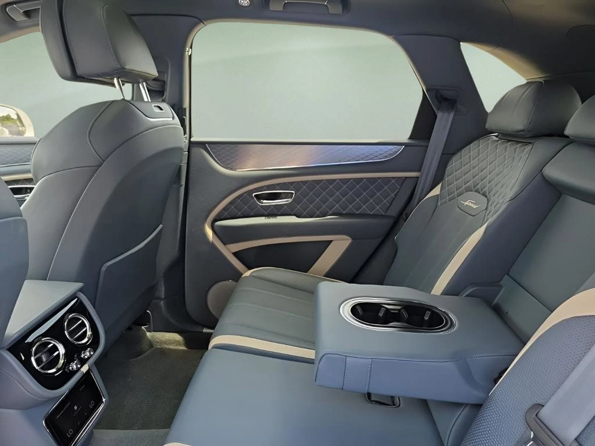 mph032_2036212802_89dd6eda3de647ac95f2238c1e7f331a_29294e2547