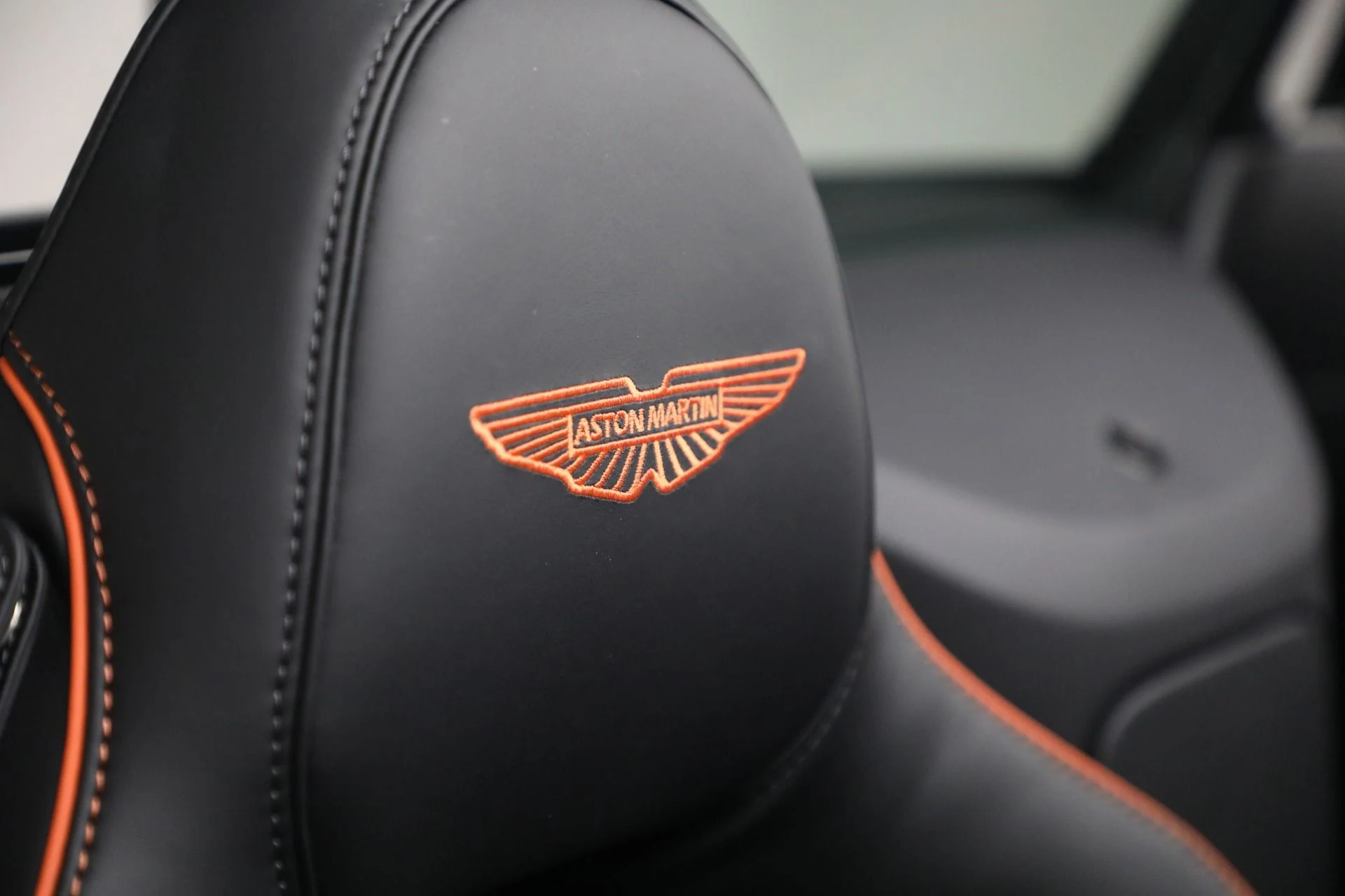 mph032_2040031534_New_2026_Aston_Martin_Vantage_S_Roadster_1774535973_105f054cf0